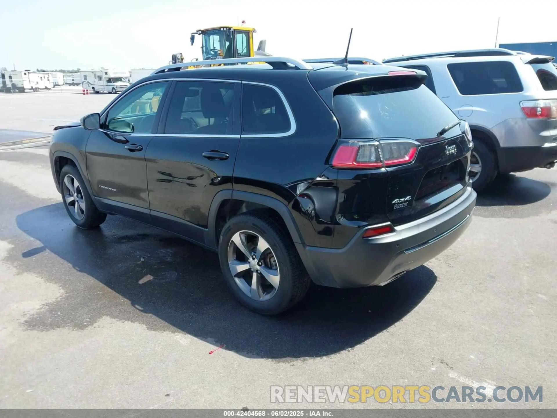 3 Photograph of a damaged car 1C4PJMDX7KD467521 JEEP CHEROKEE 2019