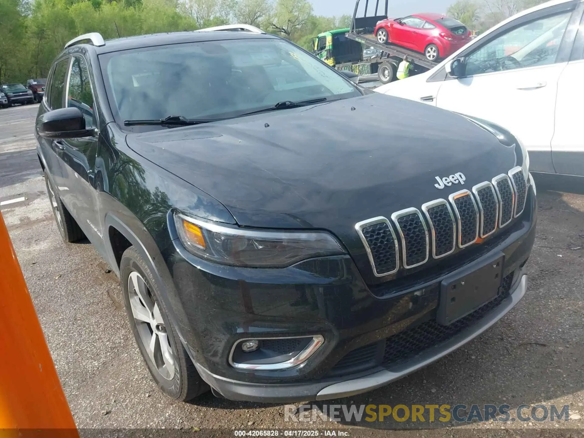 1 Photograph of a damaged car 1C4PJMDX8KD186411 JEEP CHEROKEE 2019