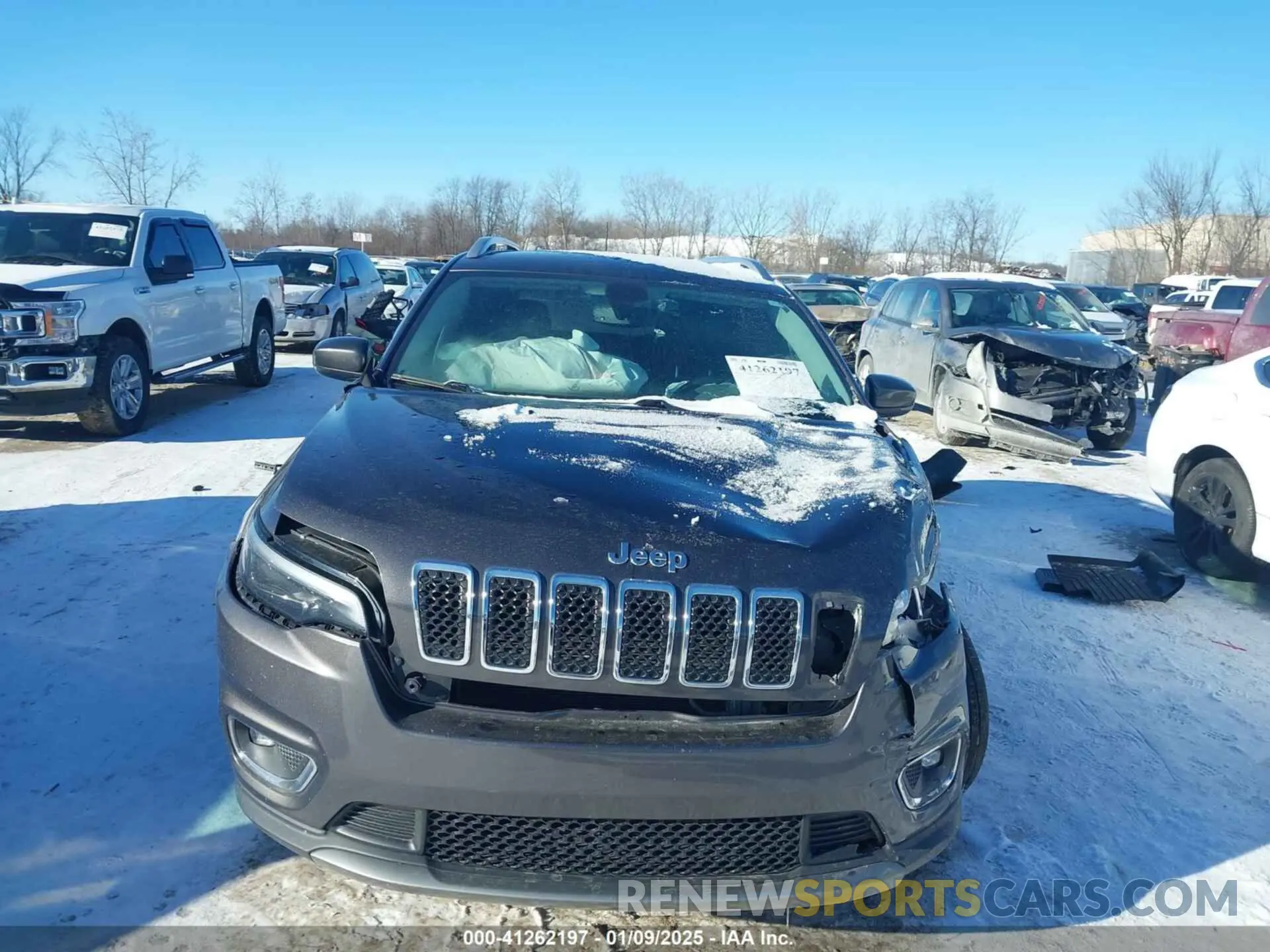 11 Photograph of a damaged car 1C4PJMDX8KD267649 JEEP CHEROKEE 2019