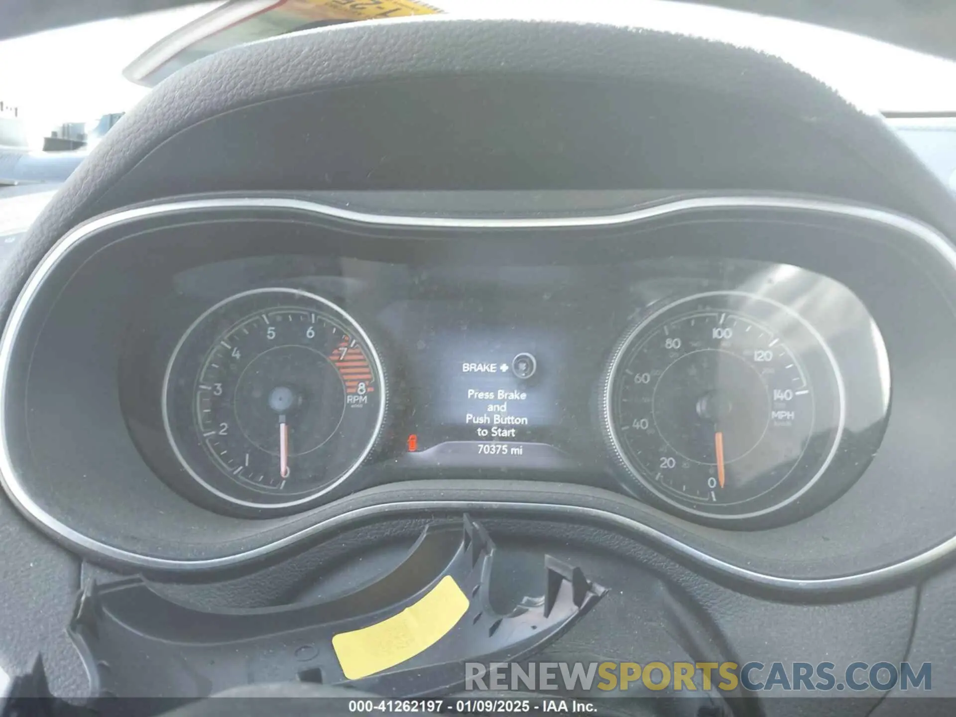14 Photograph of a damaged car 1C4PJMDX8KD267649 JEEP CHEROKEE 2019