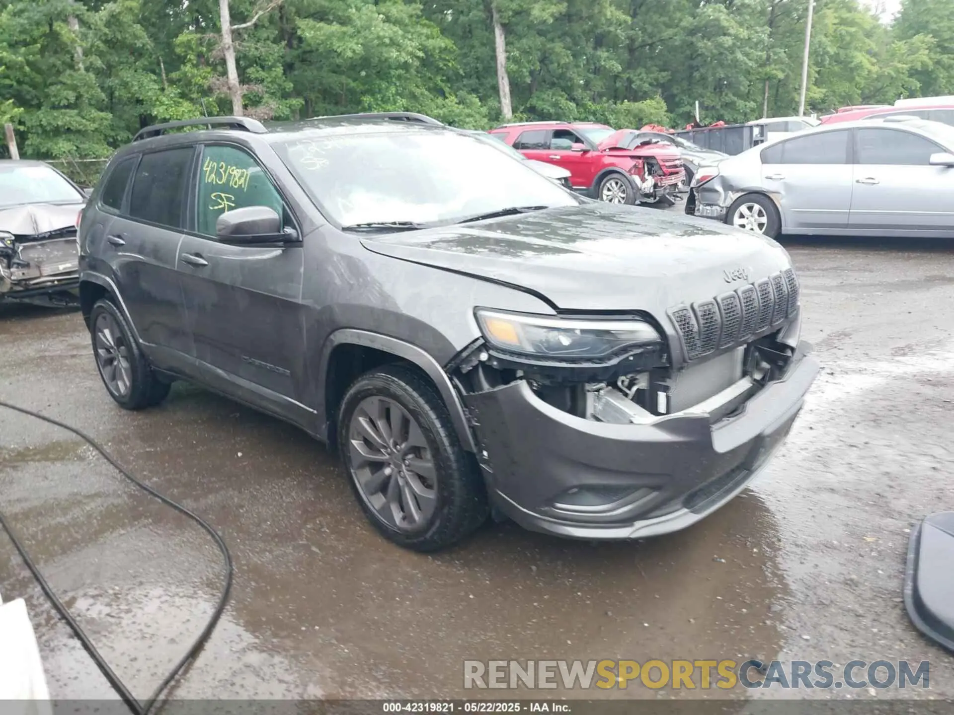1 Photograph of a damaged car 1C4PJMDX8KD333942 JEEP CHEROKEE 2019
