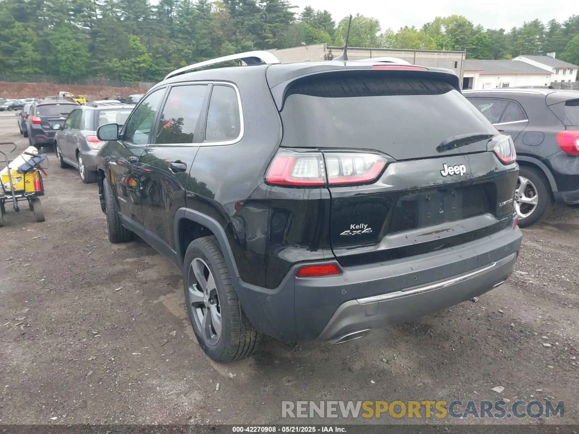 15 Photograph of a damaged car 1C4PJMDX9KD102323 JEEP CHEROKEE 2019