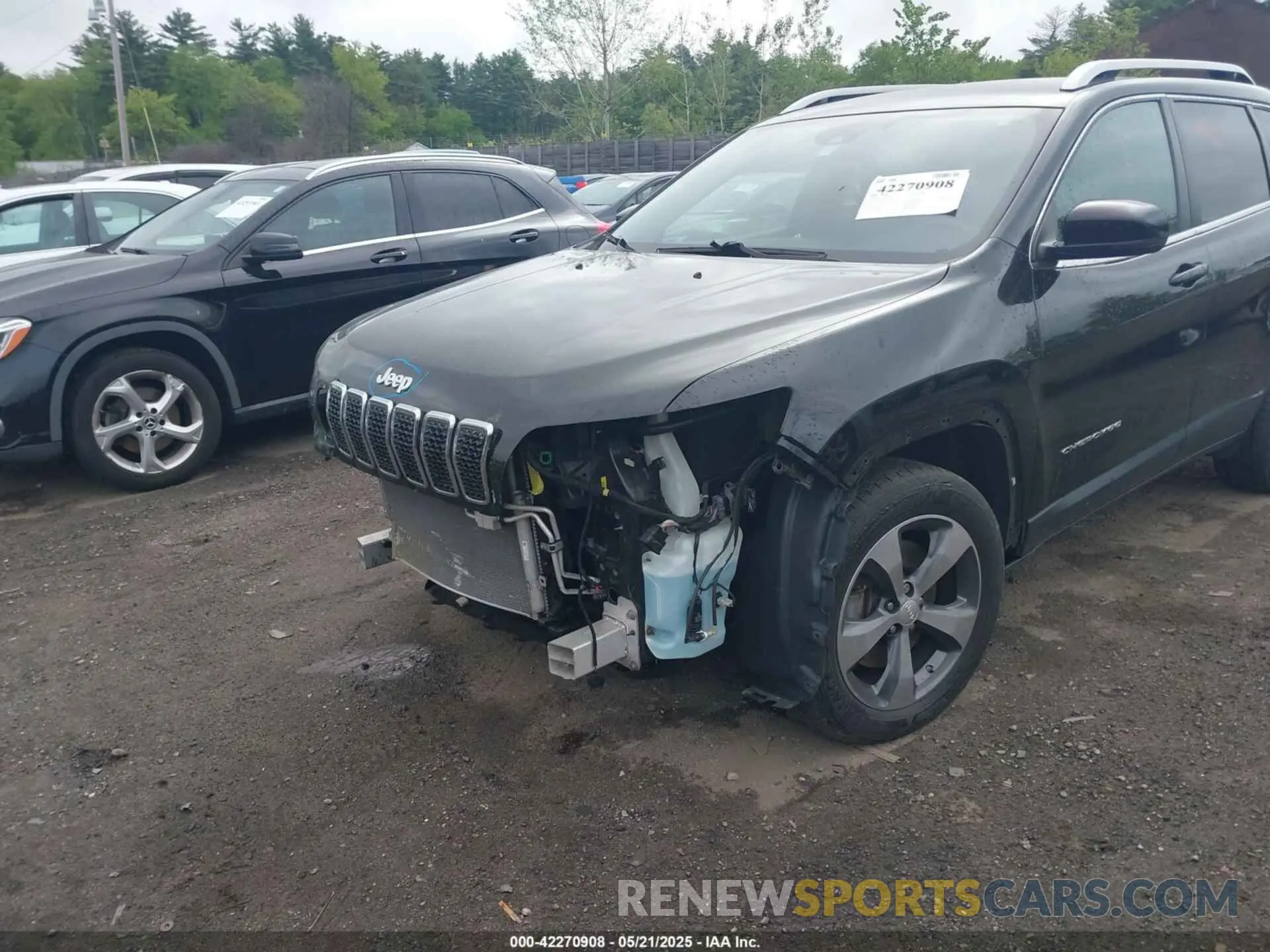 6 Photograph of a damaged car 1C4PJMDX9KD102323 JEEP CHEROKEE 2019