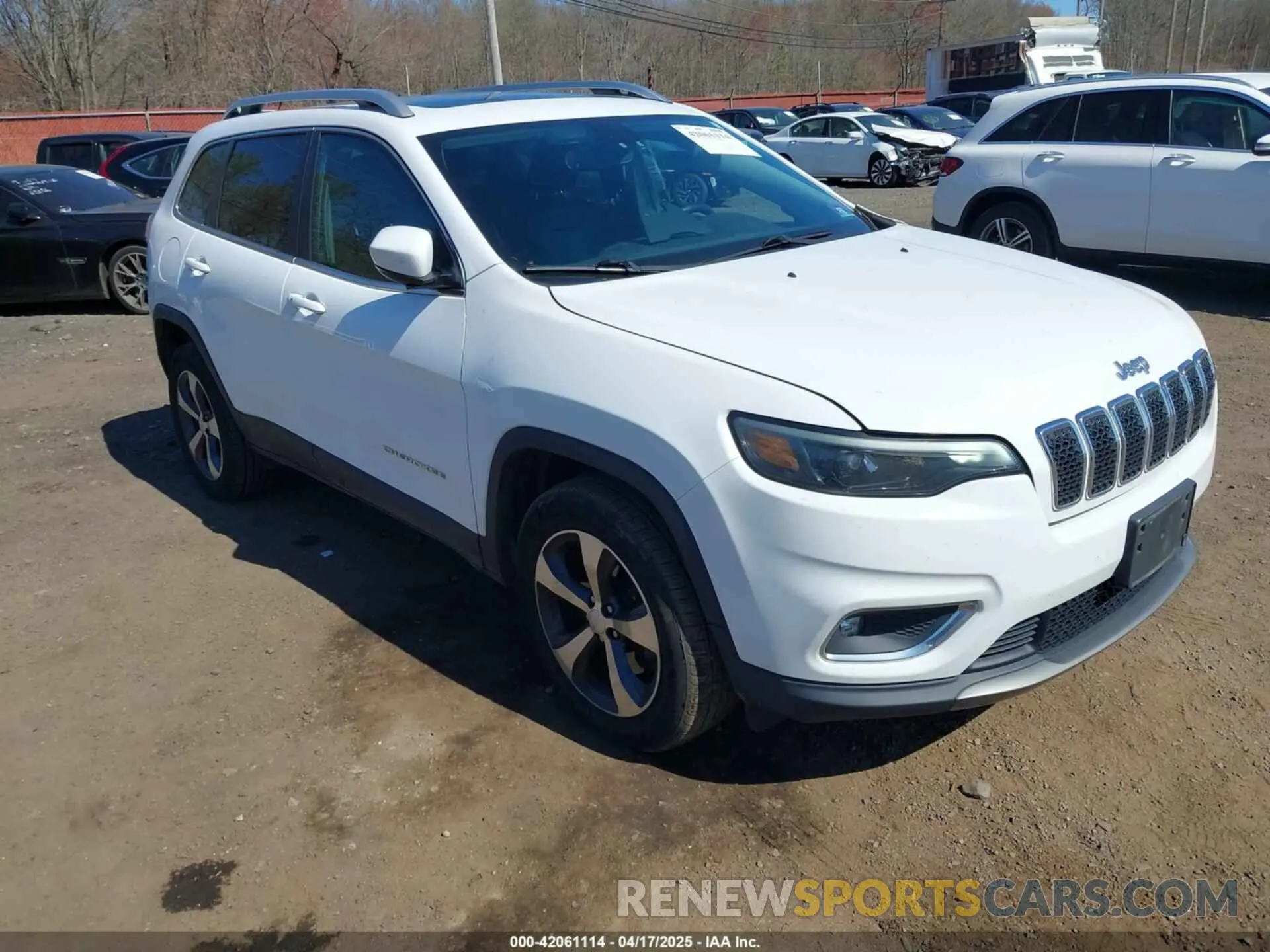 1 Photograph of a damaged car 1C4PJMDX9KD188989 JEEP CHEROKEE 2019