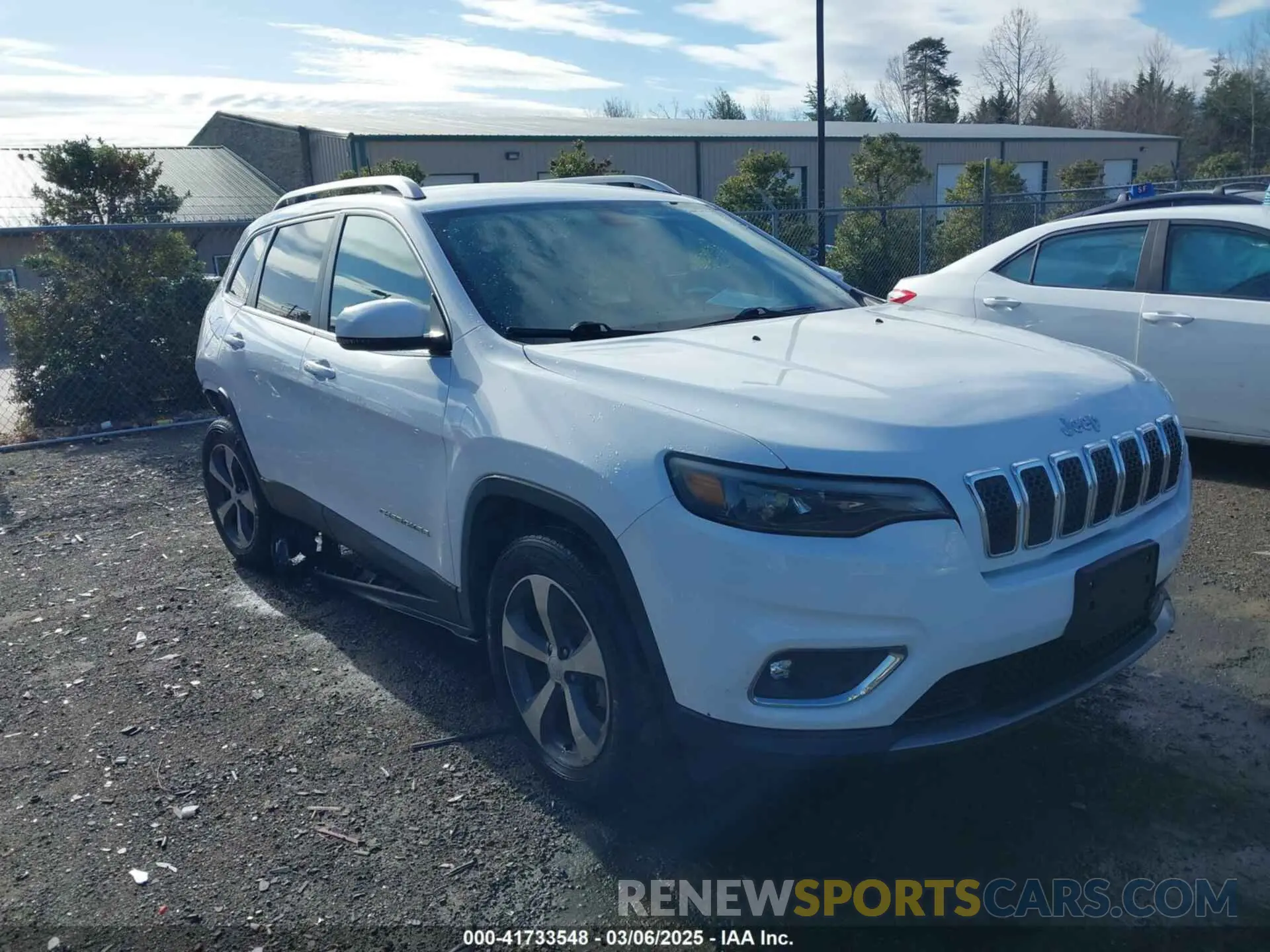 1 Photograph of a damaged car 1C4PJMDX9KD359465 JEEP CHEROKEE 2019