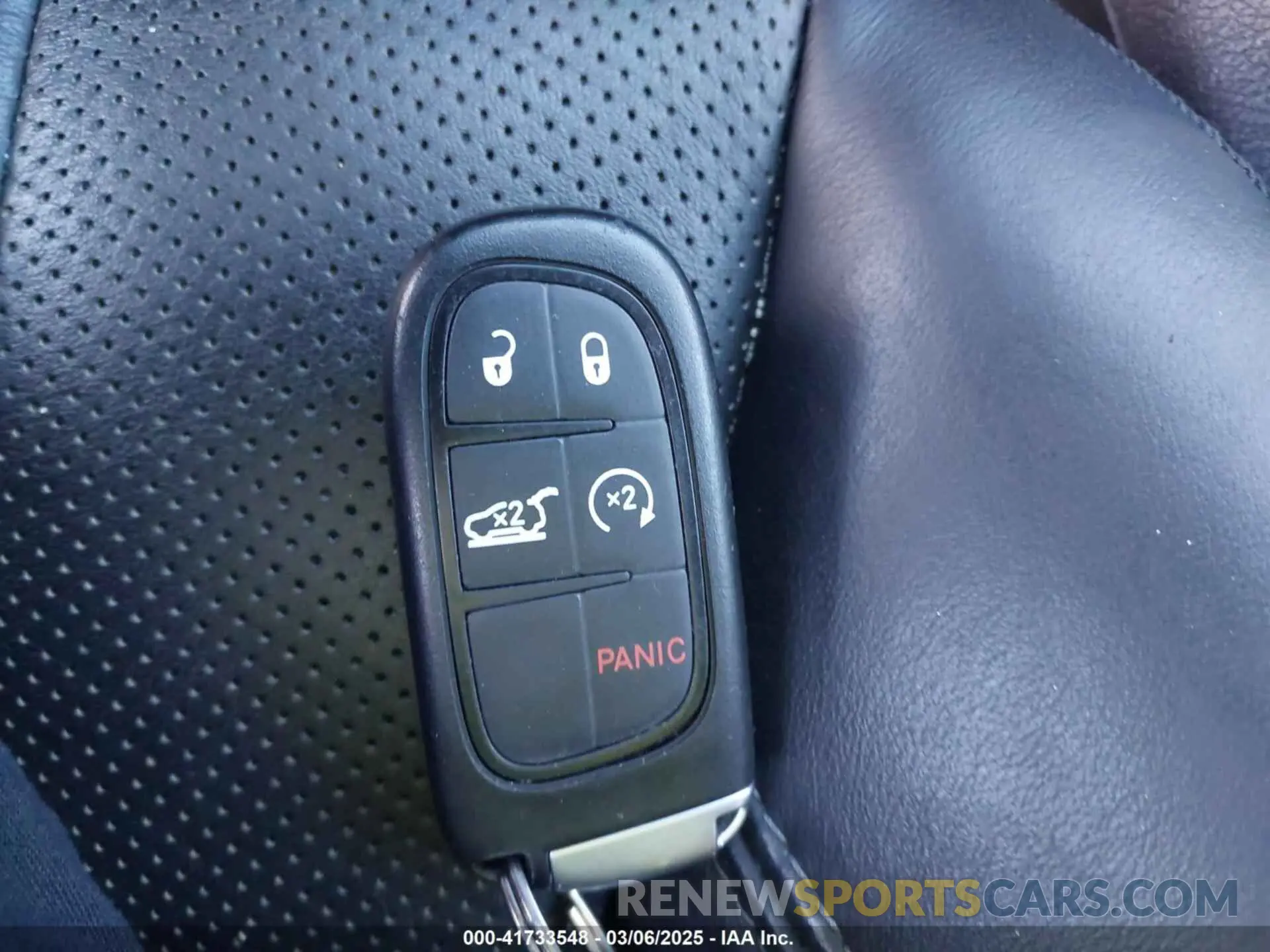 11 Photograph of a damaged car 1C4PJMDX9KD359465 JEEP CHEROKEE 2019