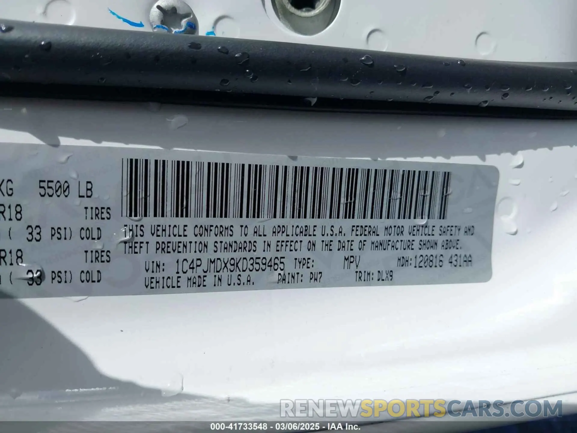 9 Photograph of a damaged car 1C4PJMDX9KD359465 JEEP CHEROKEE 2019