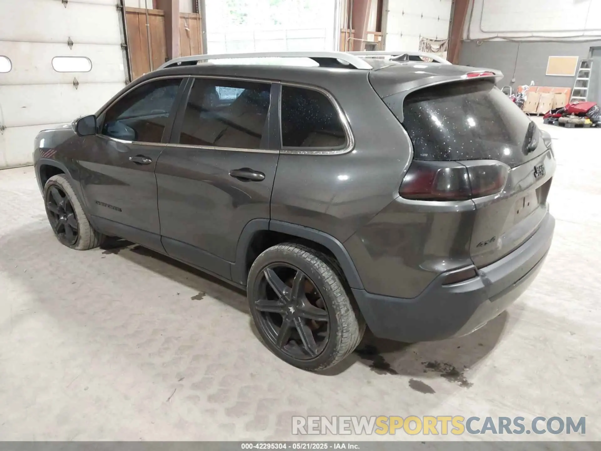 3 Photograph of a damaged car 1C4PJMDX9KD380137 JEEP CHEROKEE 2019