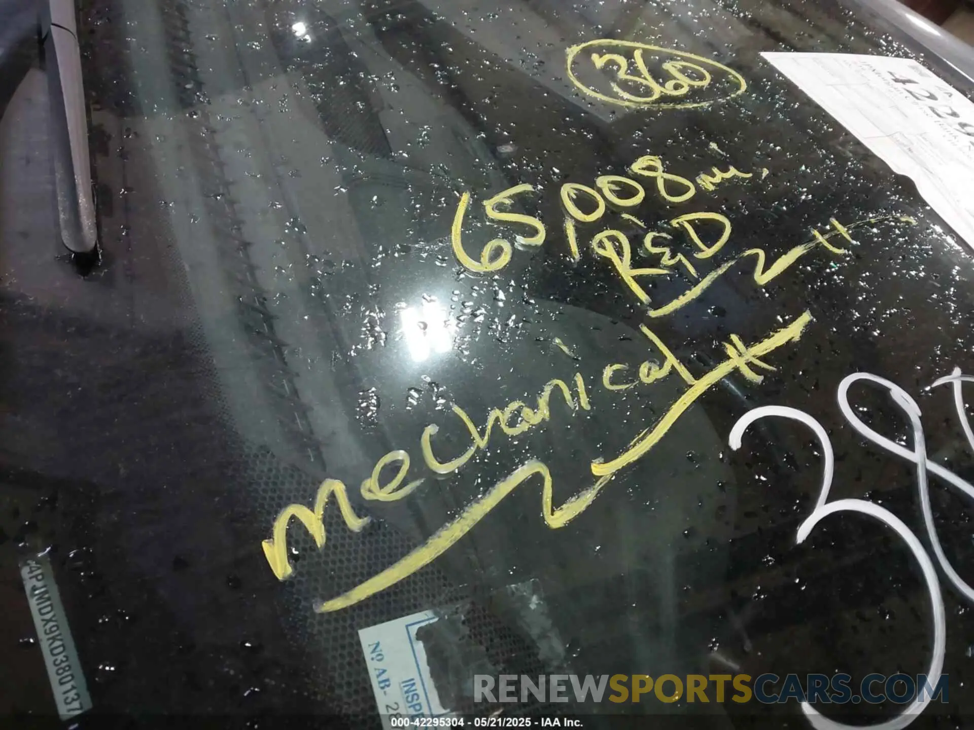 6 Photograph of a damaged car 1C4PJMDX9KD380137 JEEP CHEROKEE 2019