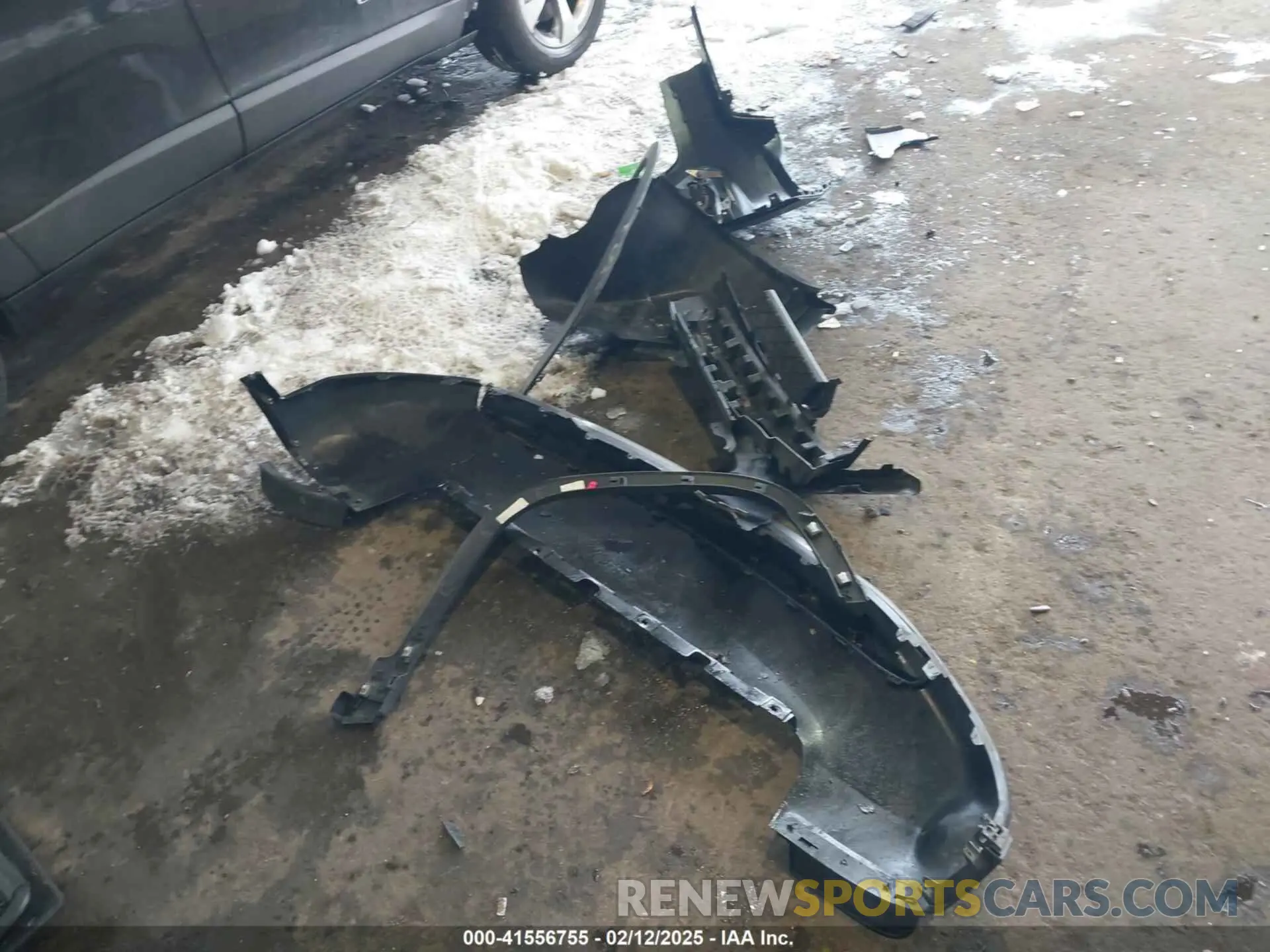 11 Photograph of a damaged car 1C4PJMDX9KD471764 JEEP CHEROKEE 2019
