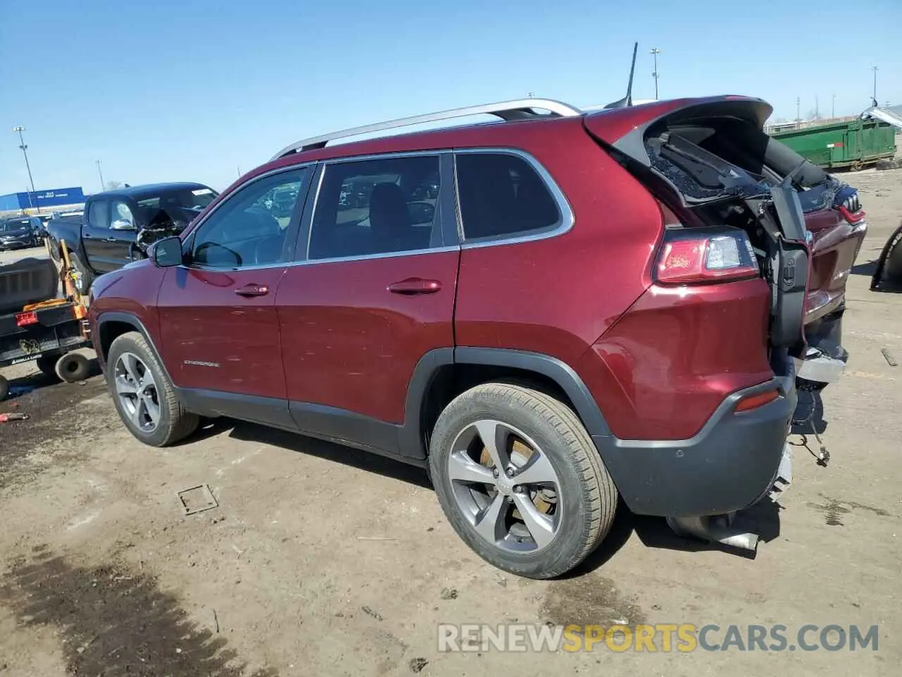 2 Photograph of a damaged car 1C4PJMDXXKD104243 JEEP CHEROKEE 2019