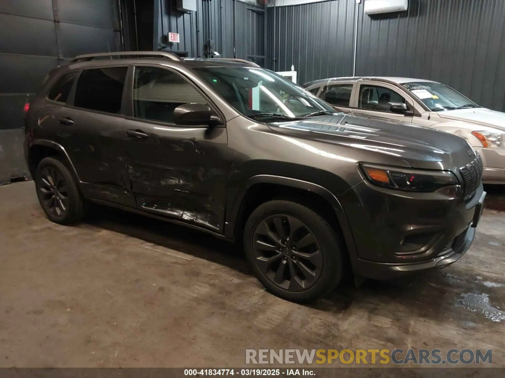 1 Photograph of a damaged car 1C4PJMDXXKD354324 JEEP CHEROKEE 2019