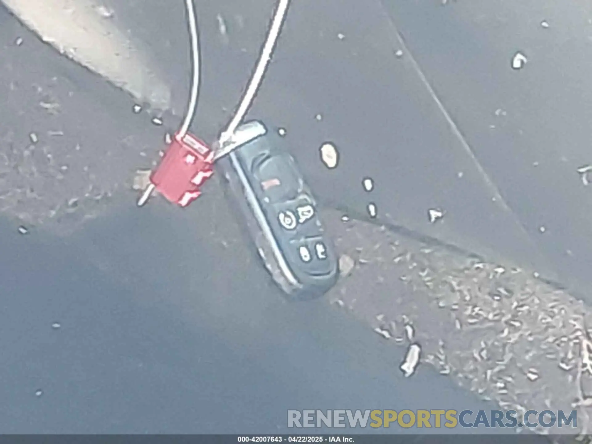 11 Photograph of a damaged car 1C4PJMDXXKD444833 JEEP CHEROKEE 2019