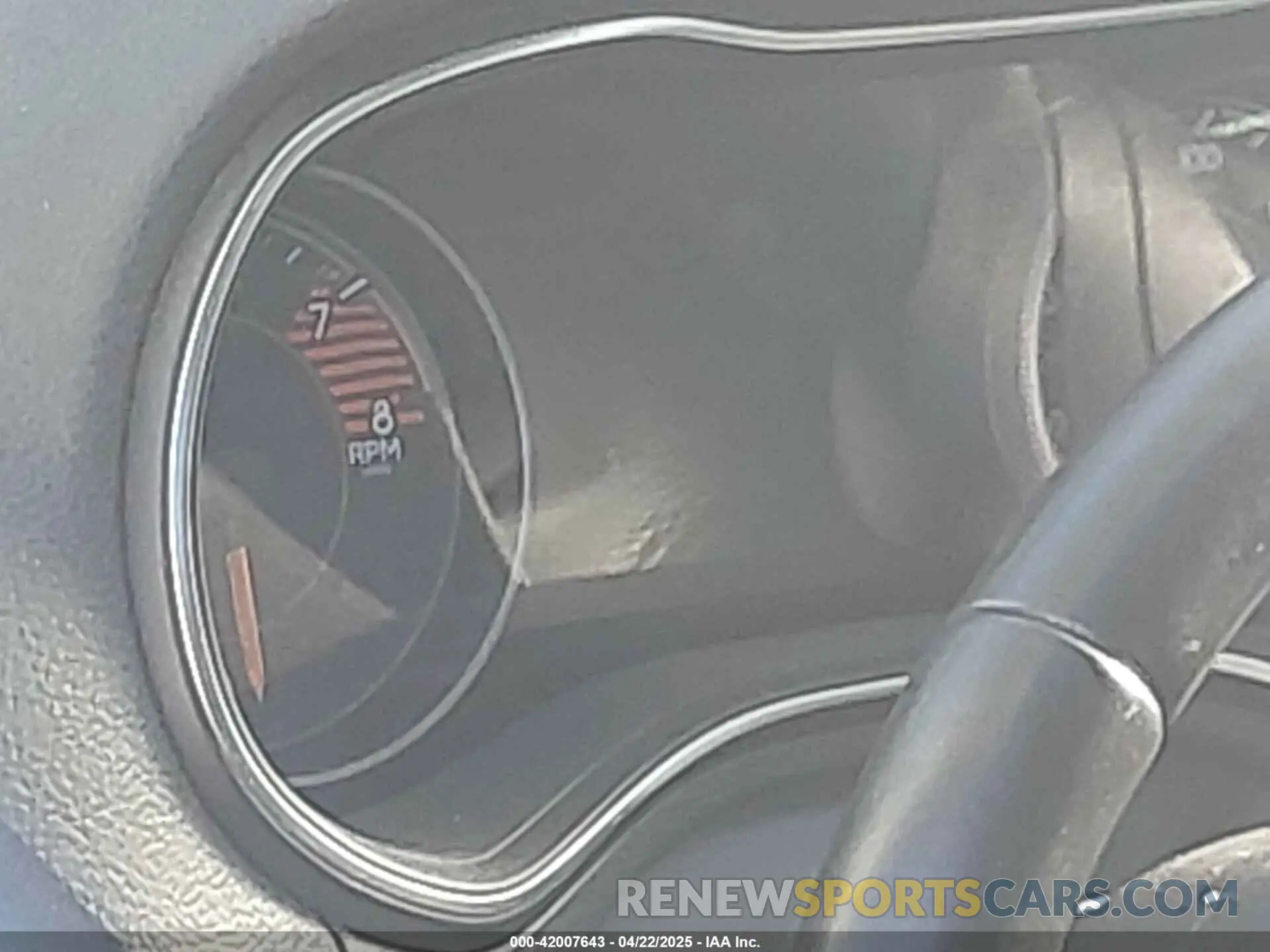 7 Photograph of a damaged car 1C4PJMDXXKD444833 JEEP CHEROKEE 2019
