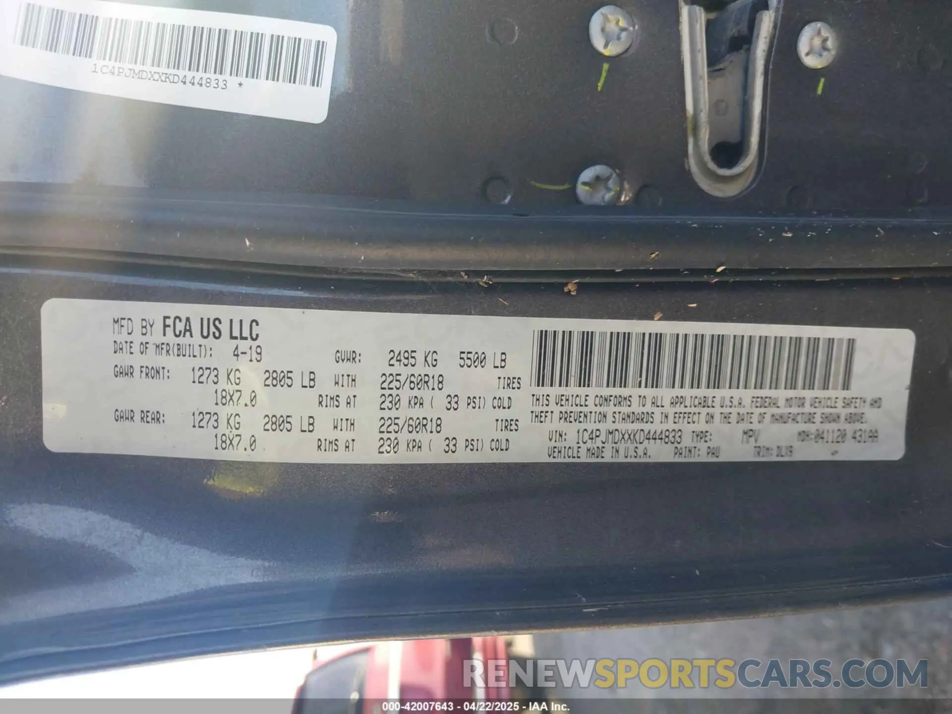 9 Photograph of a damaged car 1C4PJMDXXKD444833 JEEP CHEROKEE 2019