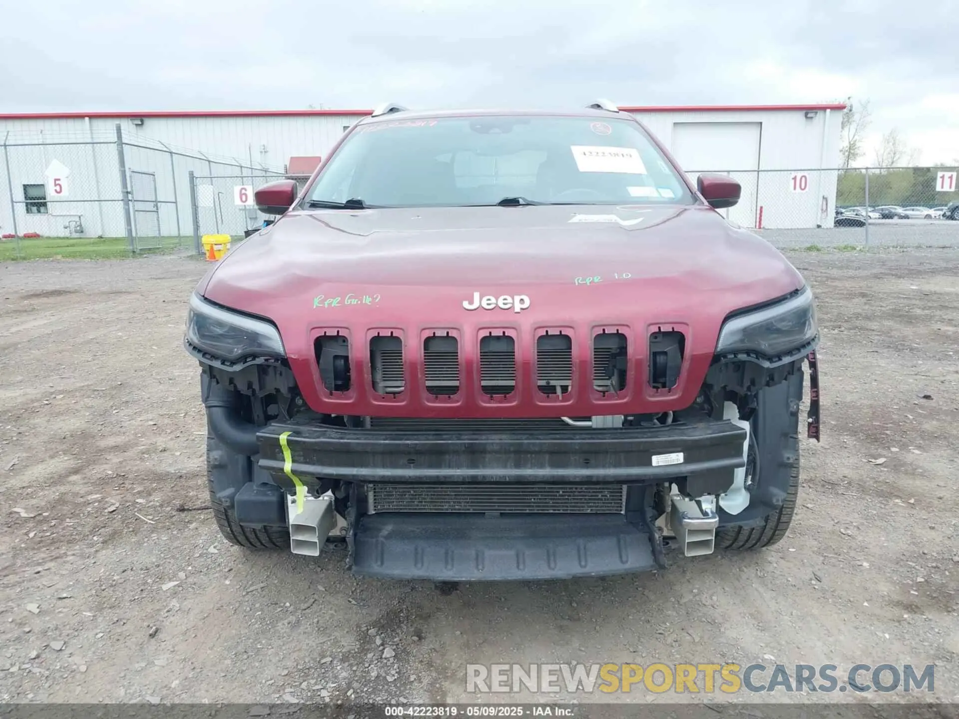 12 Photograph of a damaged car 1C4PJMJN2KD173866 JEEP CHEROKEE 2019