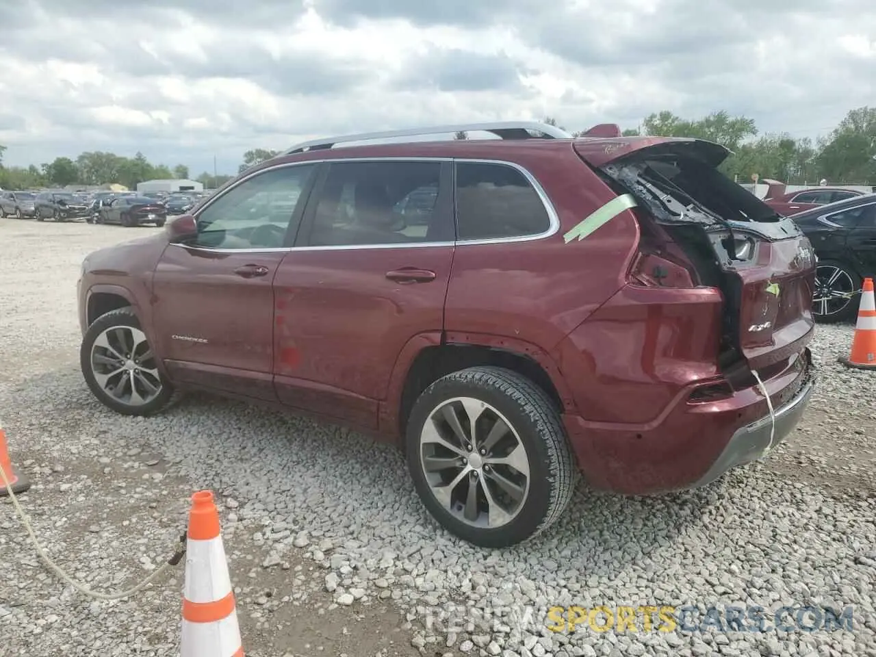 2 Photograph of a damaged car 1C4PJMJX2KD115905 JEEP CHEROKEE 2019