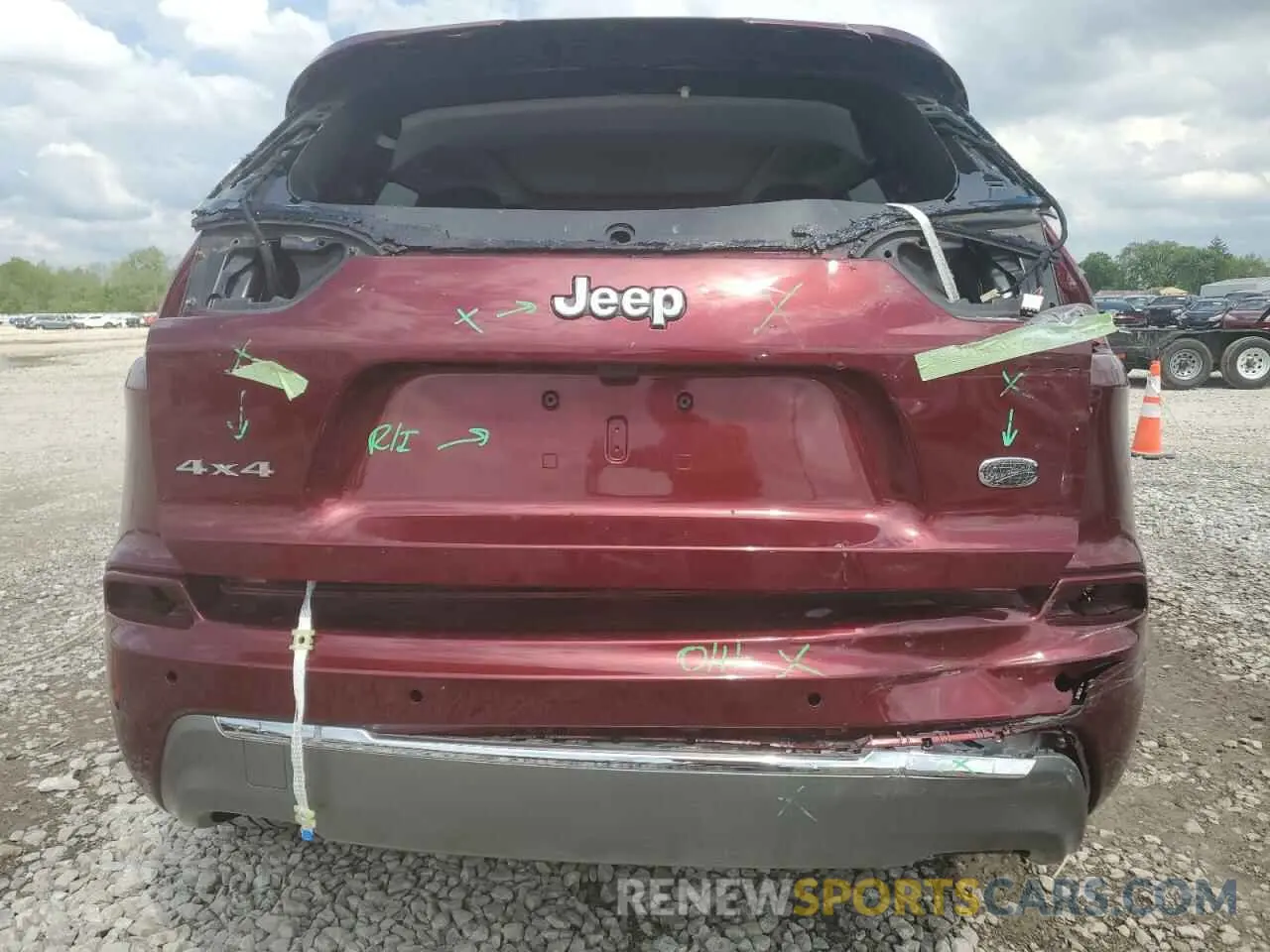 6 Photograph of a damaged car 1C4PJMJX2KD115905 JEEP CHEROKEE 2019