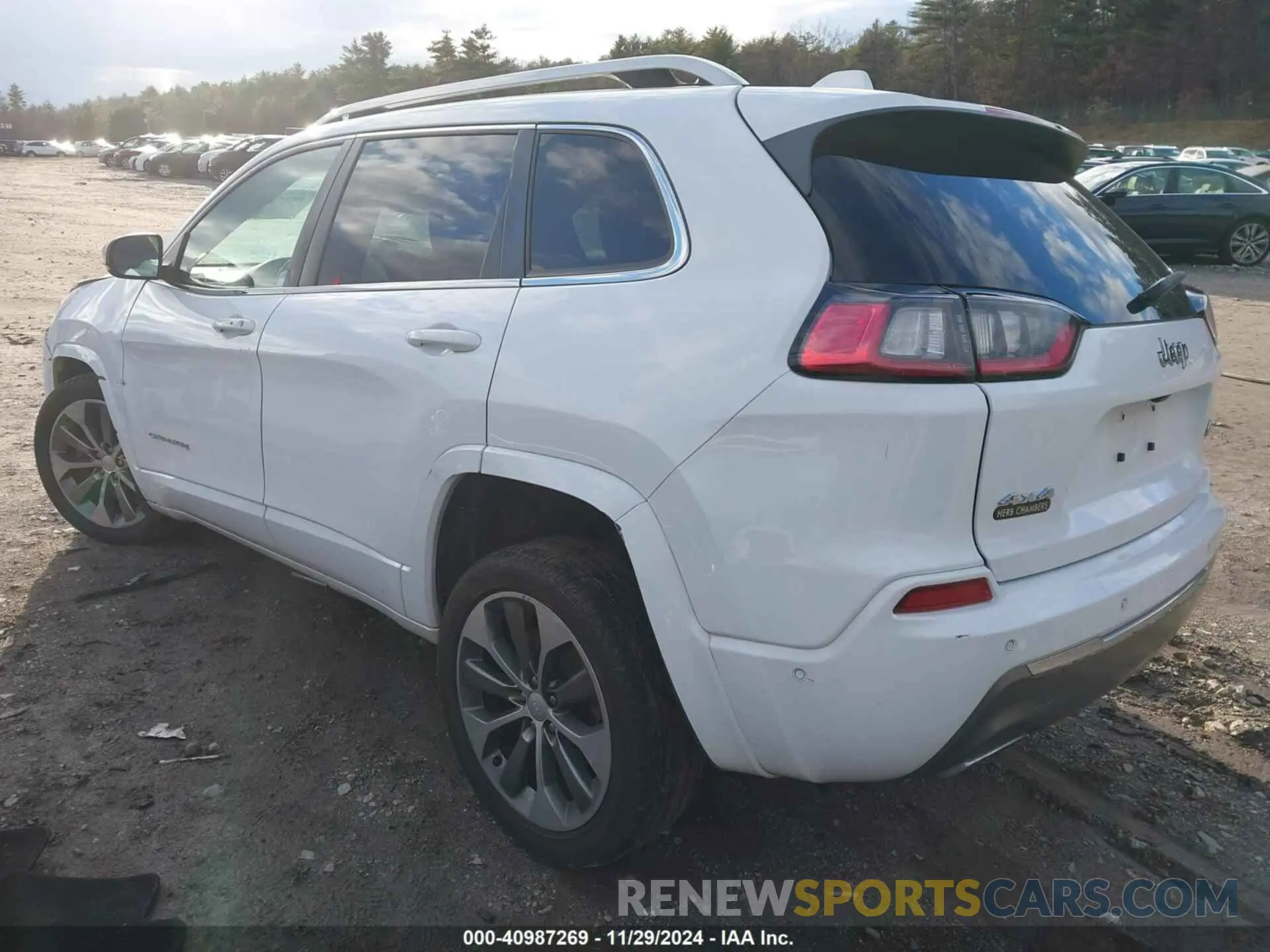 15 Photograph of a damaged car 1C4PJMJX2KD356346 JEEP CHEROKEE 2019