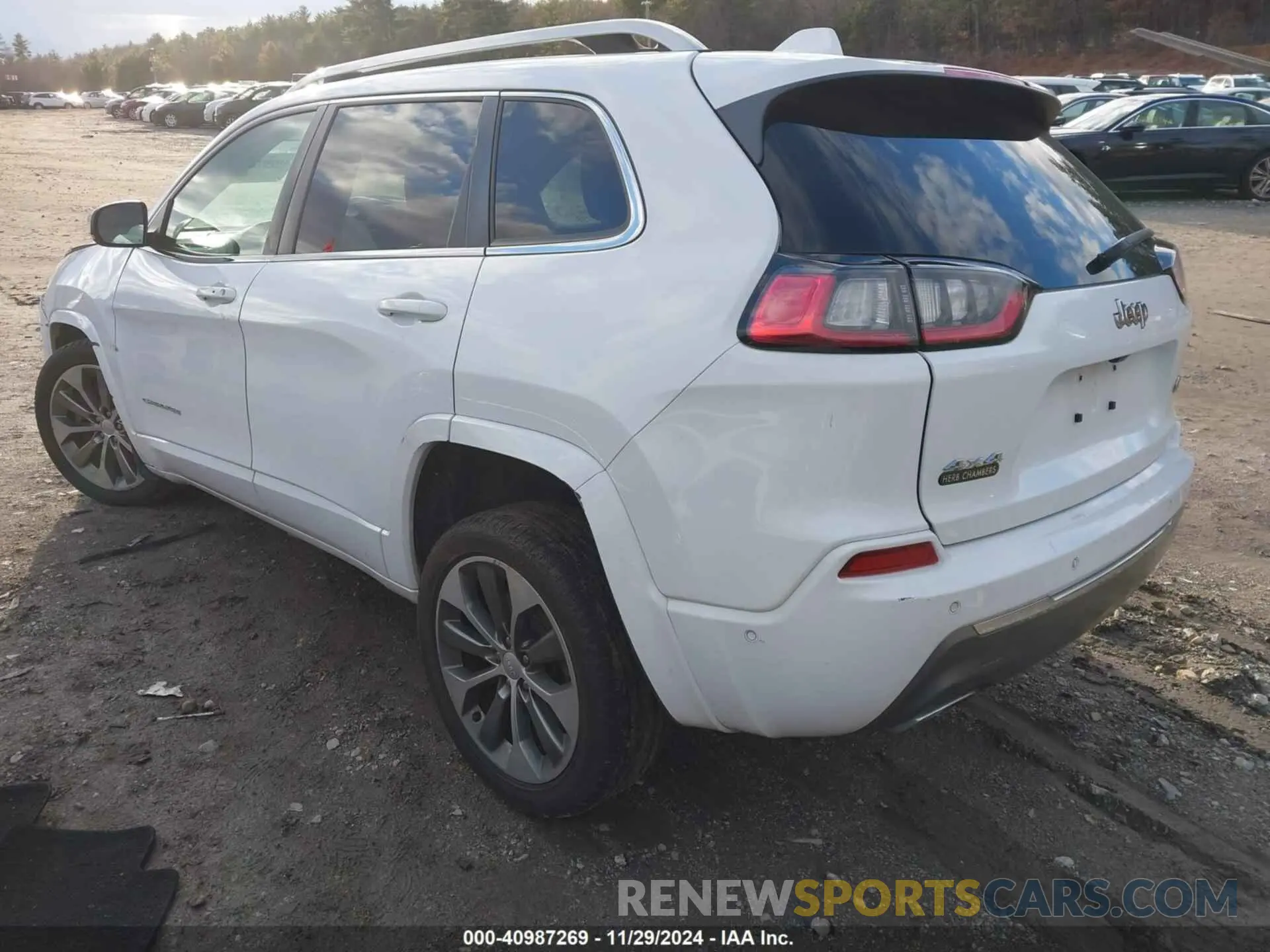3 Photograph of a damaged car 1C4PJMJX2KD356346 JEEP CHEROKEE 2019