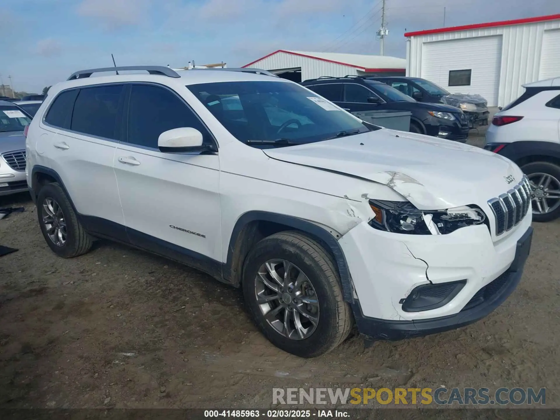 1 Photograph of a damaged car 1C4PJMLB0KD105309 JEEP CHEROKEE 2019