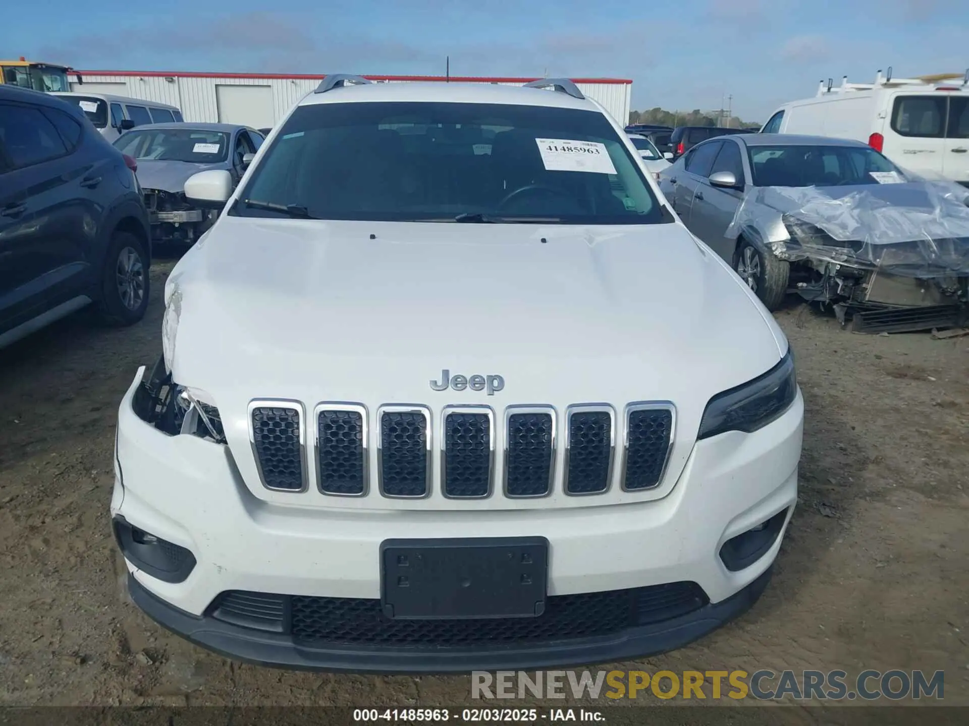 13 Photograph of a damaged car 1C4PJMLB0KD105309 JEEP CHEROKEE 2019