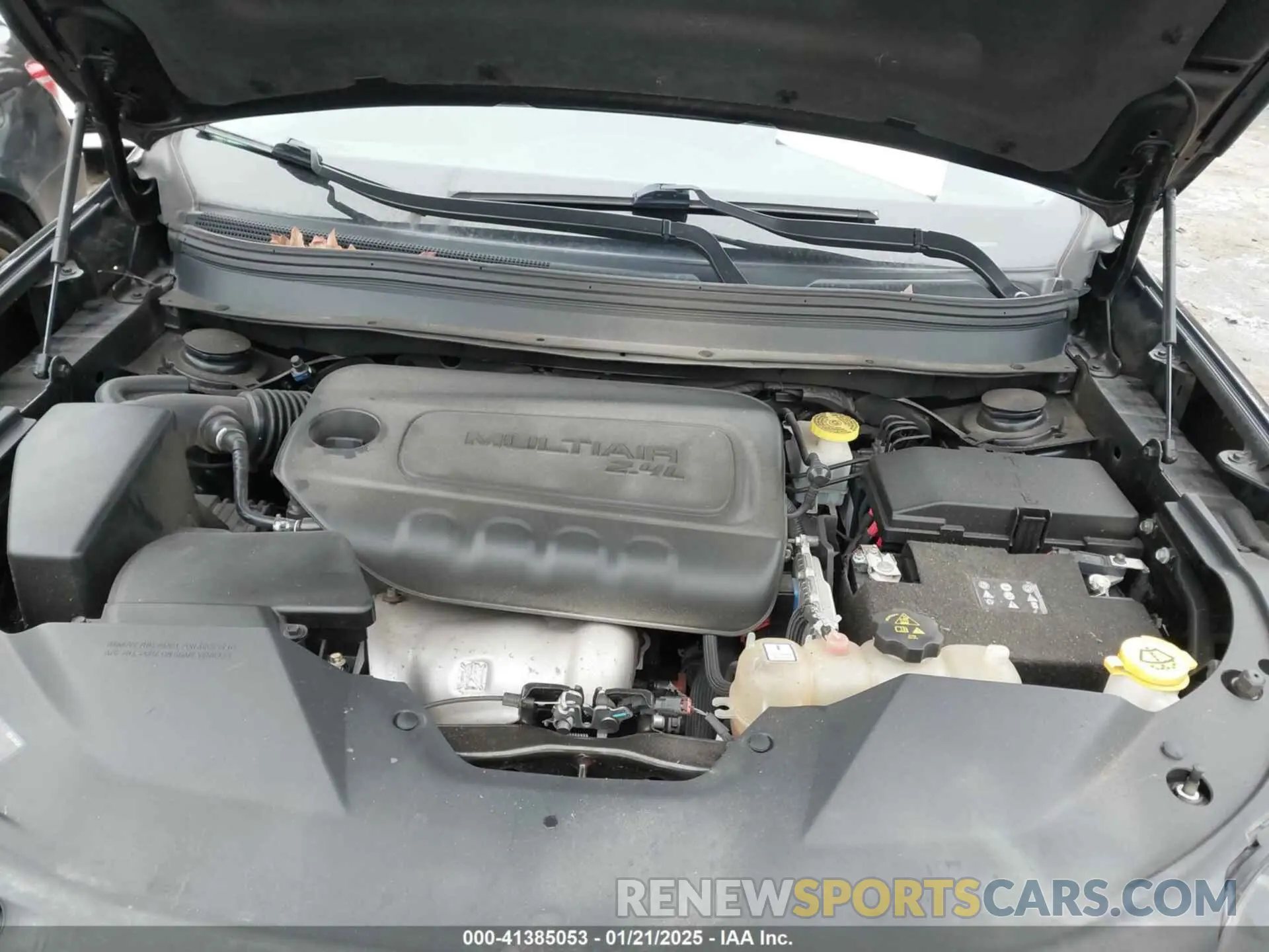 10 Photograph of a damaged car 1C4PJMLB0KD341877 JEEP CHEROKEE 2019