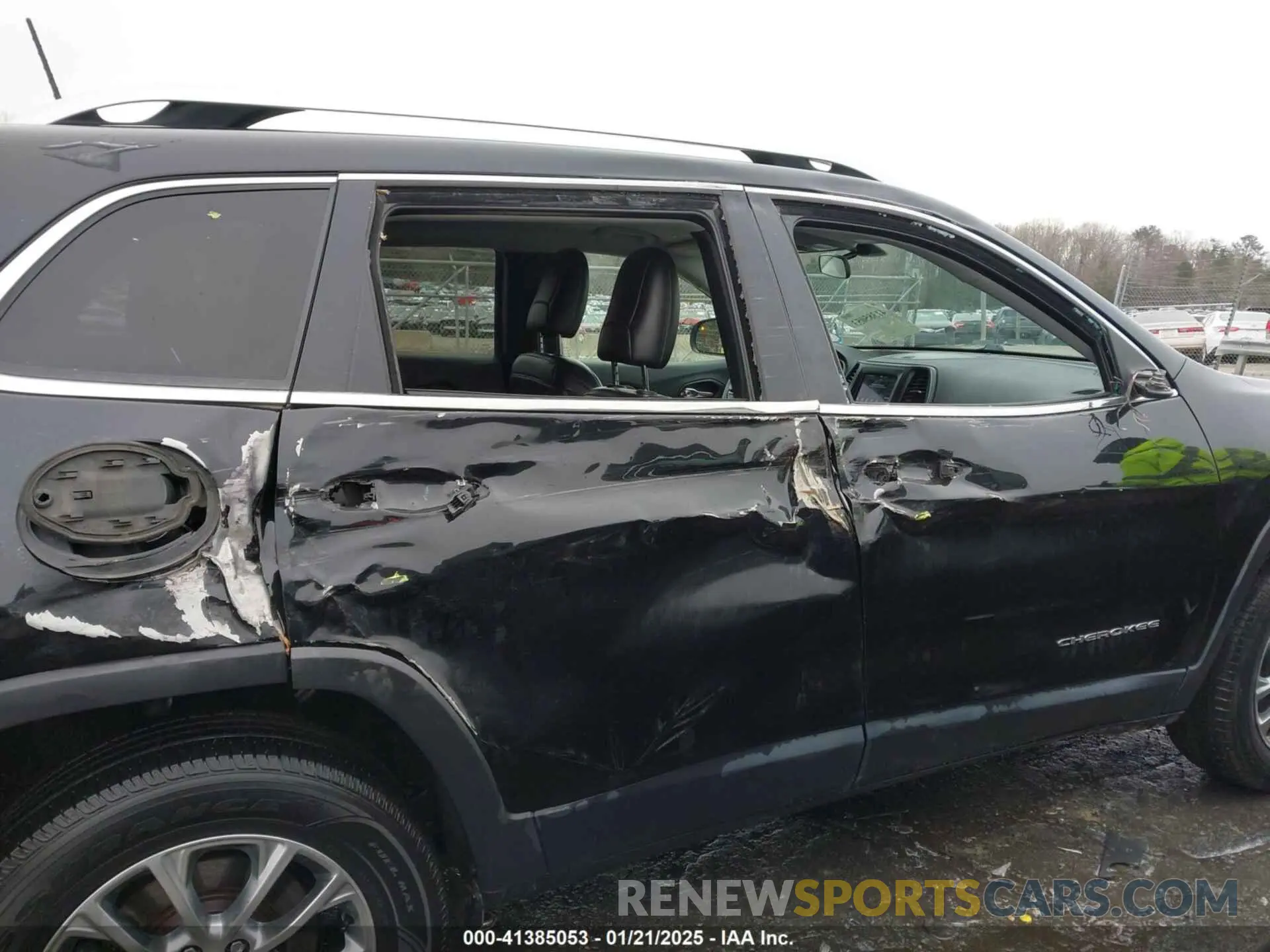 13 Photograph of a damaged car 1C4PJMLB0KD341877 JEEP CHEROKEE 2019