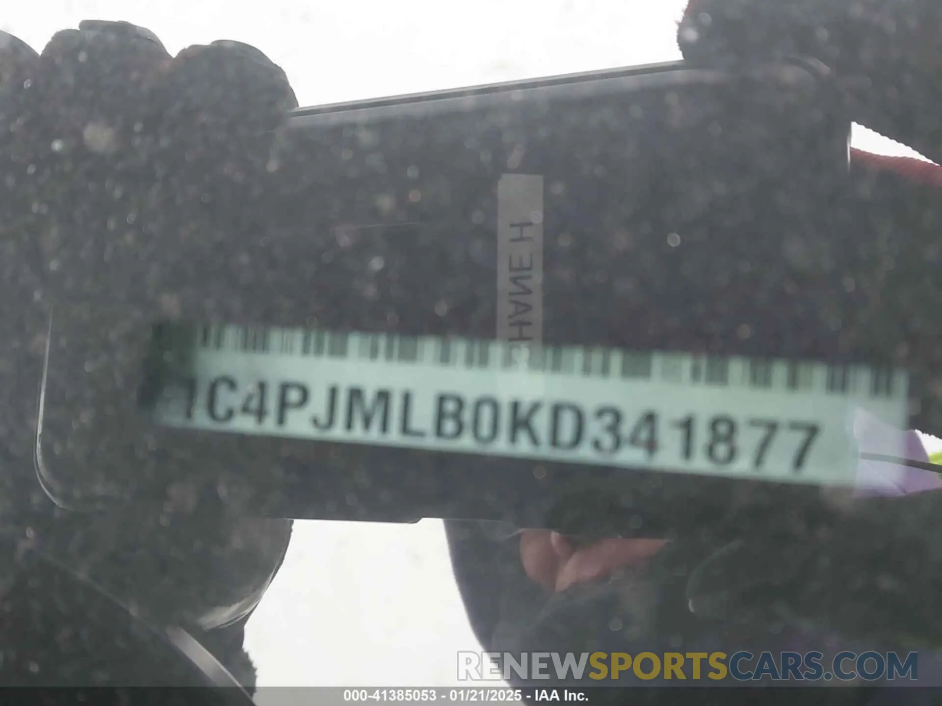 9 Photograph of a damaged car 1C4PJMLB0KD341877 JEEP CHEROKEE 2019
