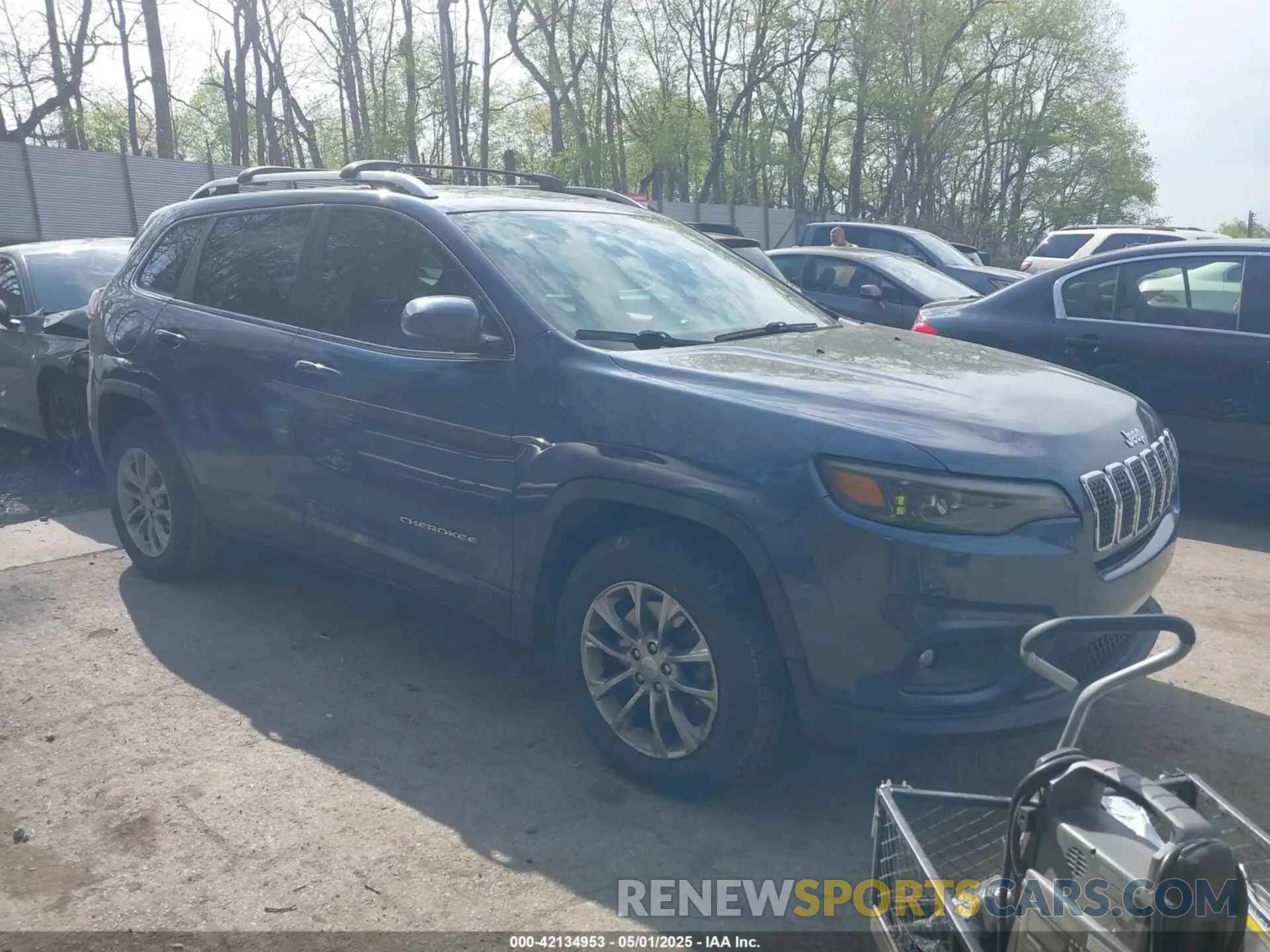 1 Photograph of a damaged car 1C4PJMLB0KD481881 JEEP CHEROKEE 2019