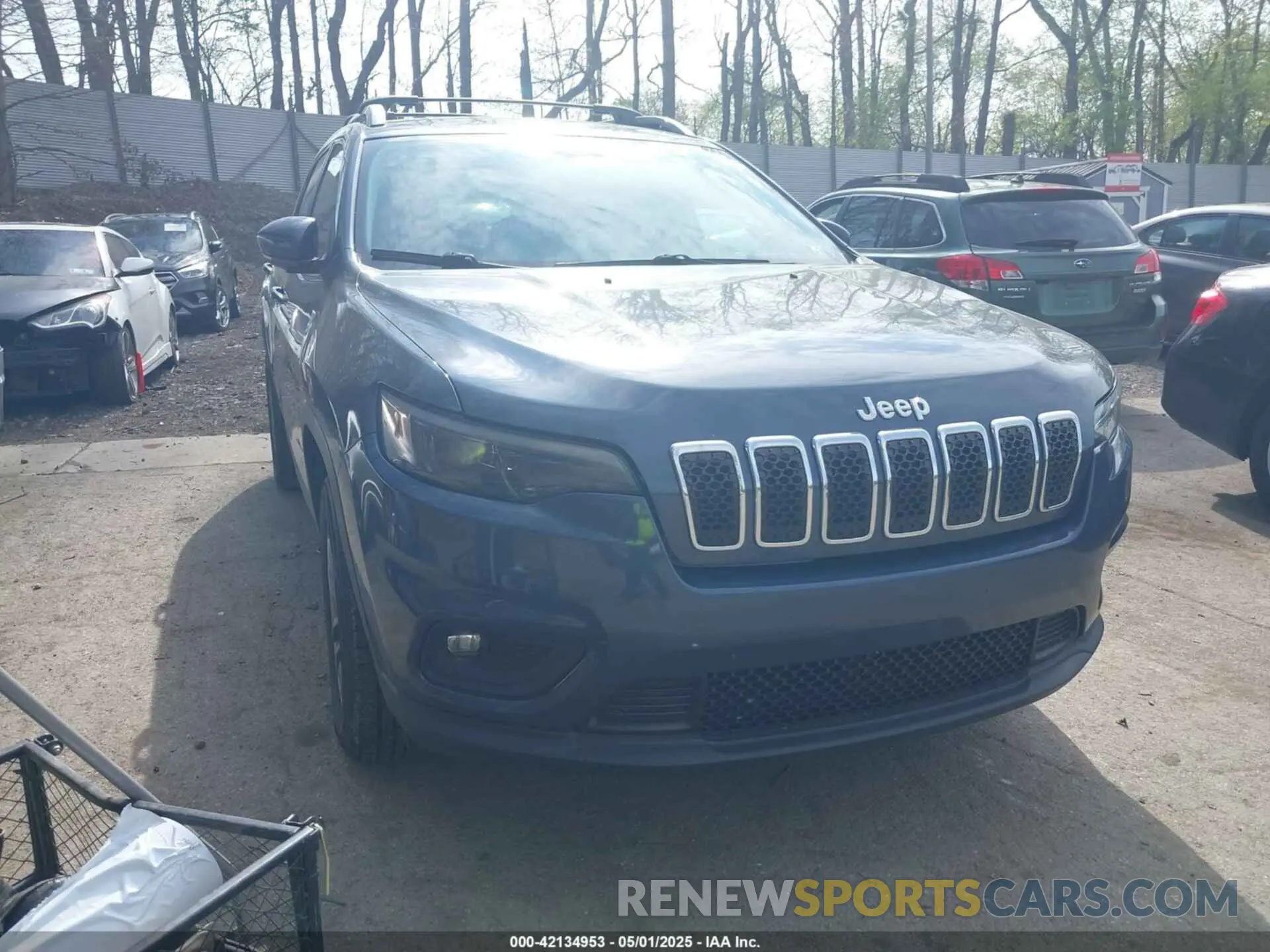 22 Photograph of a damaged car 1C4PJMLB0KD481881 JEEP CHEROKEE 2019