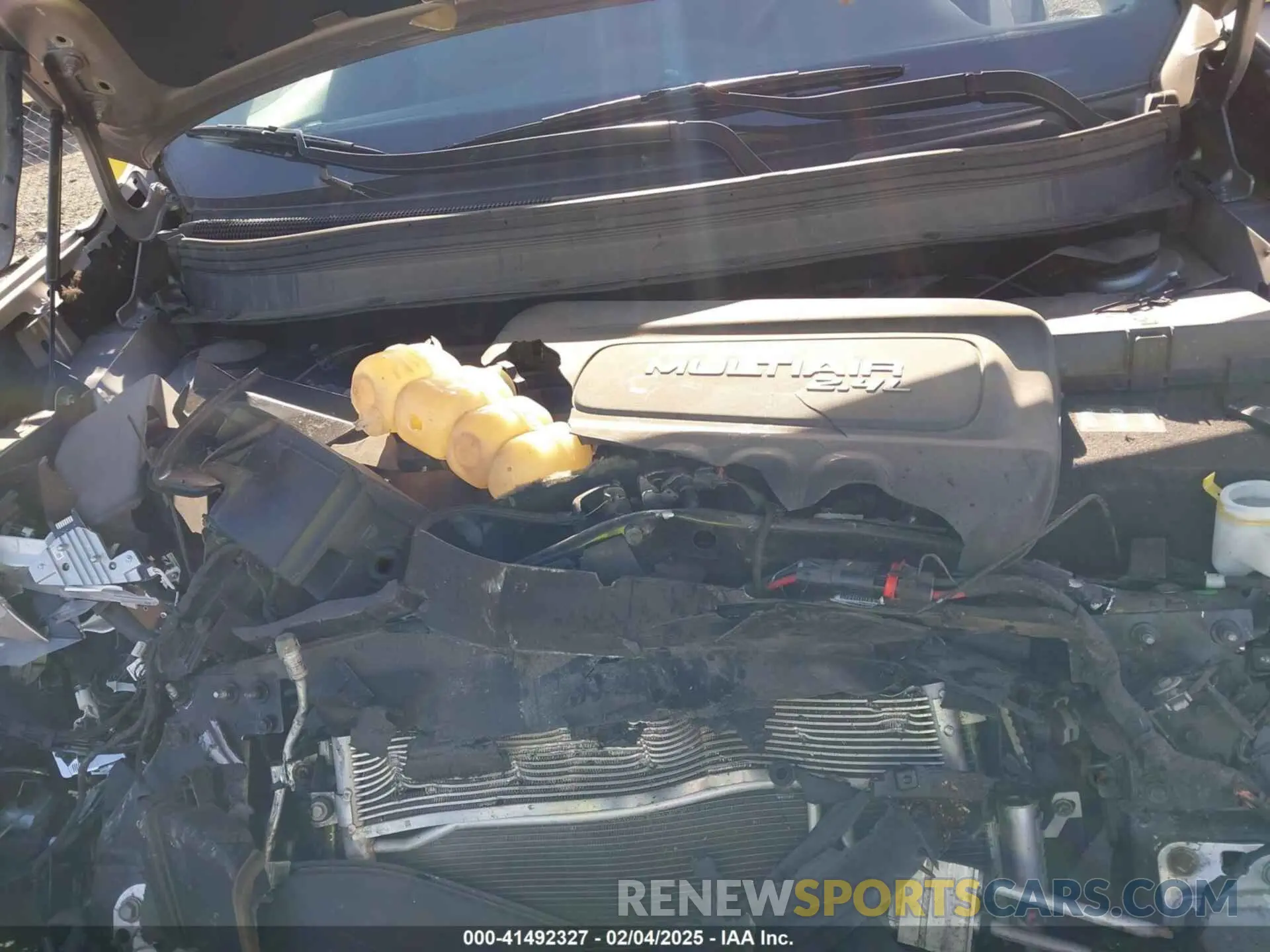10 Photograph of a damaged car 1C4PJMLB1KD166927 JEEP CHEROKEE 2019