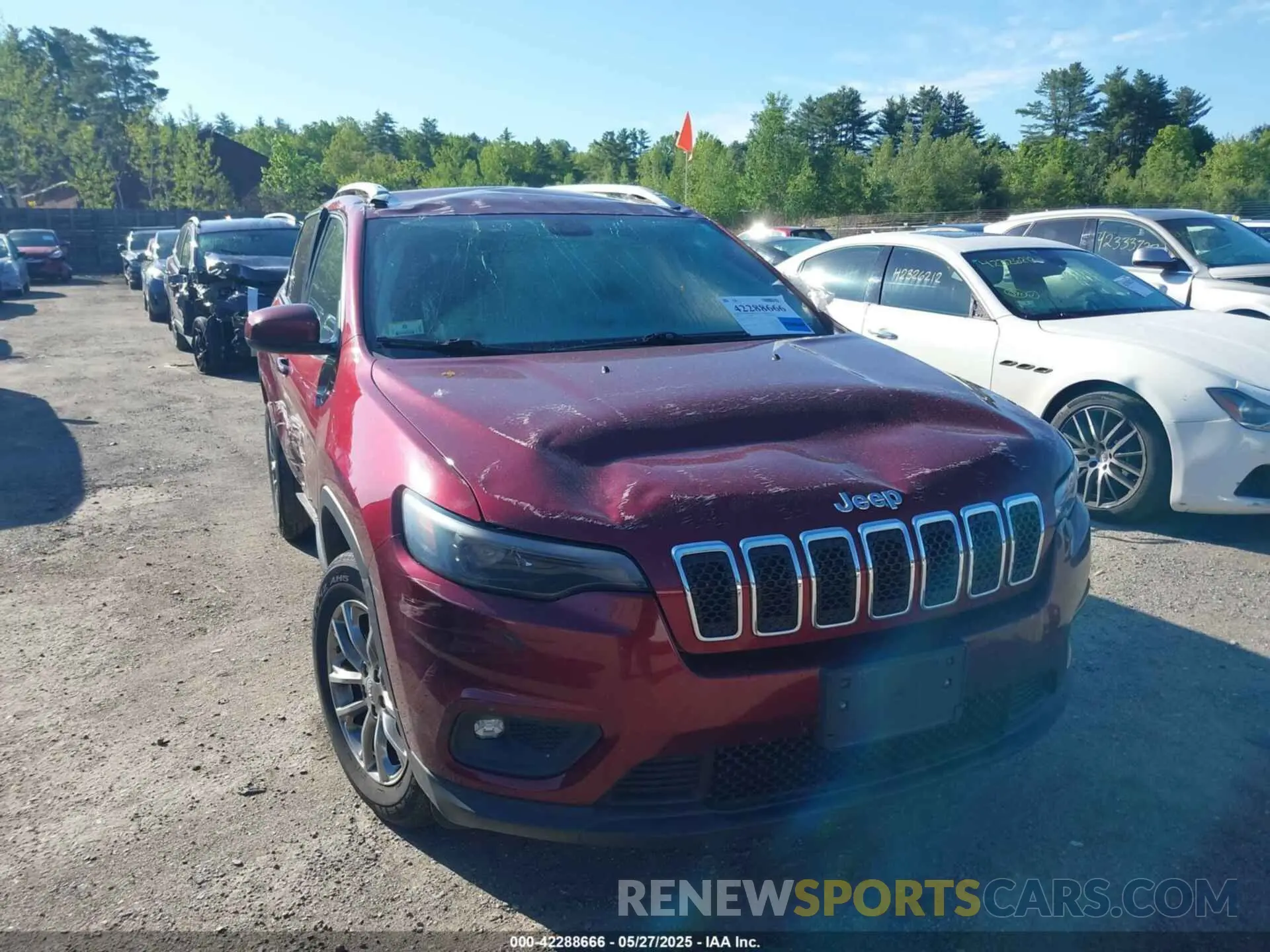 6 Photograph of a damaged car 1C4PJMLB1KD191245 JEEP CHEROKEE 2019