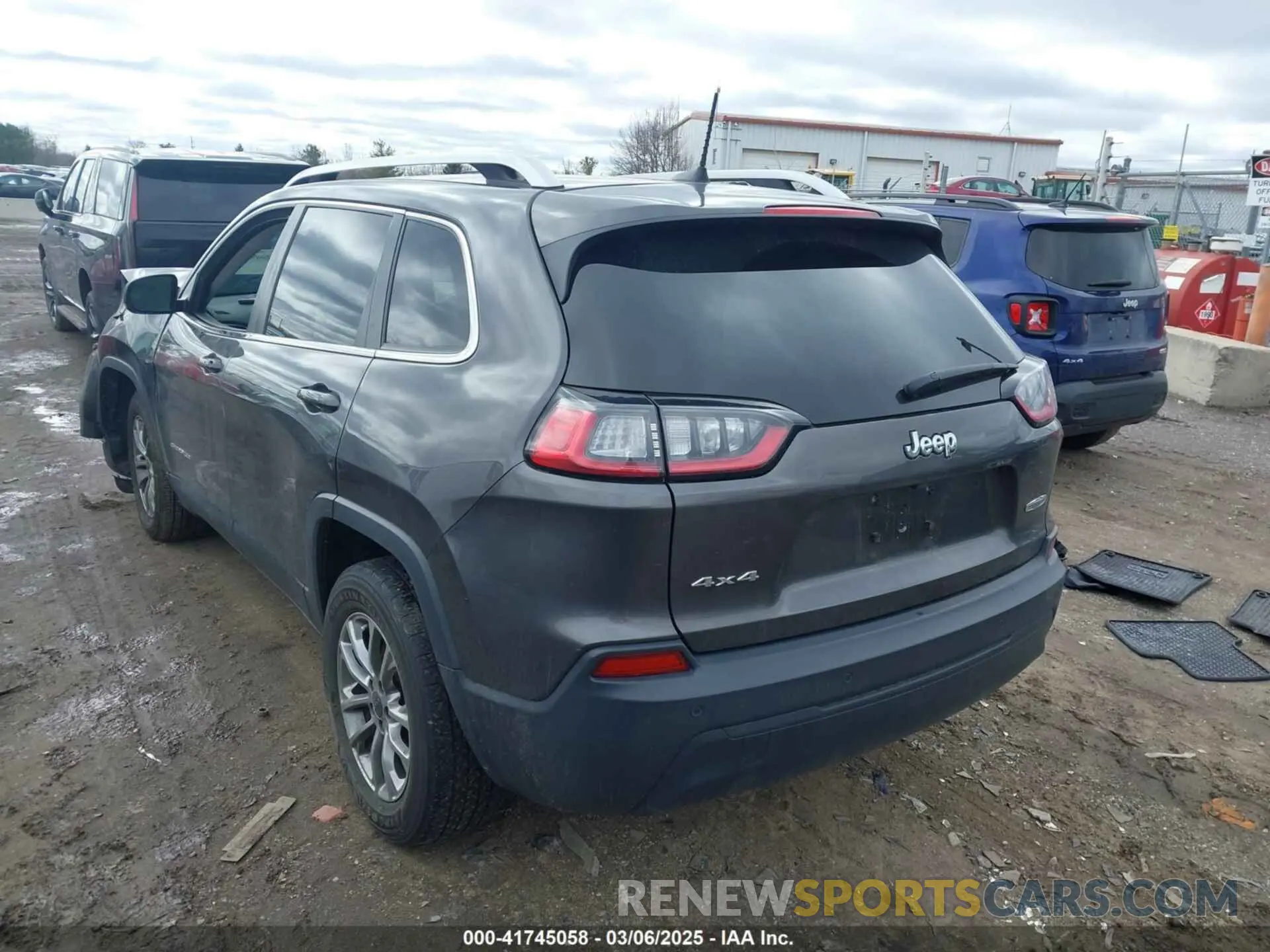 3 Photograph of a damaged car 1C4PJMLB2KD101505 JEEP CHEROKEE 2019