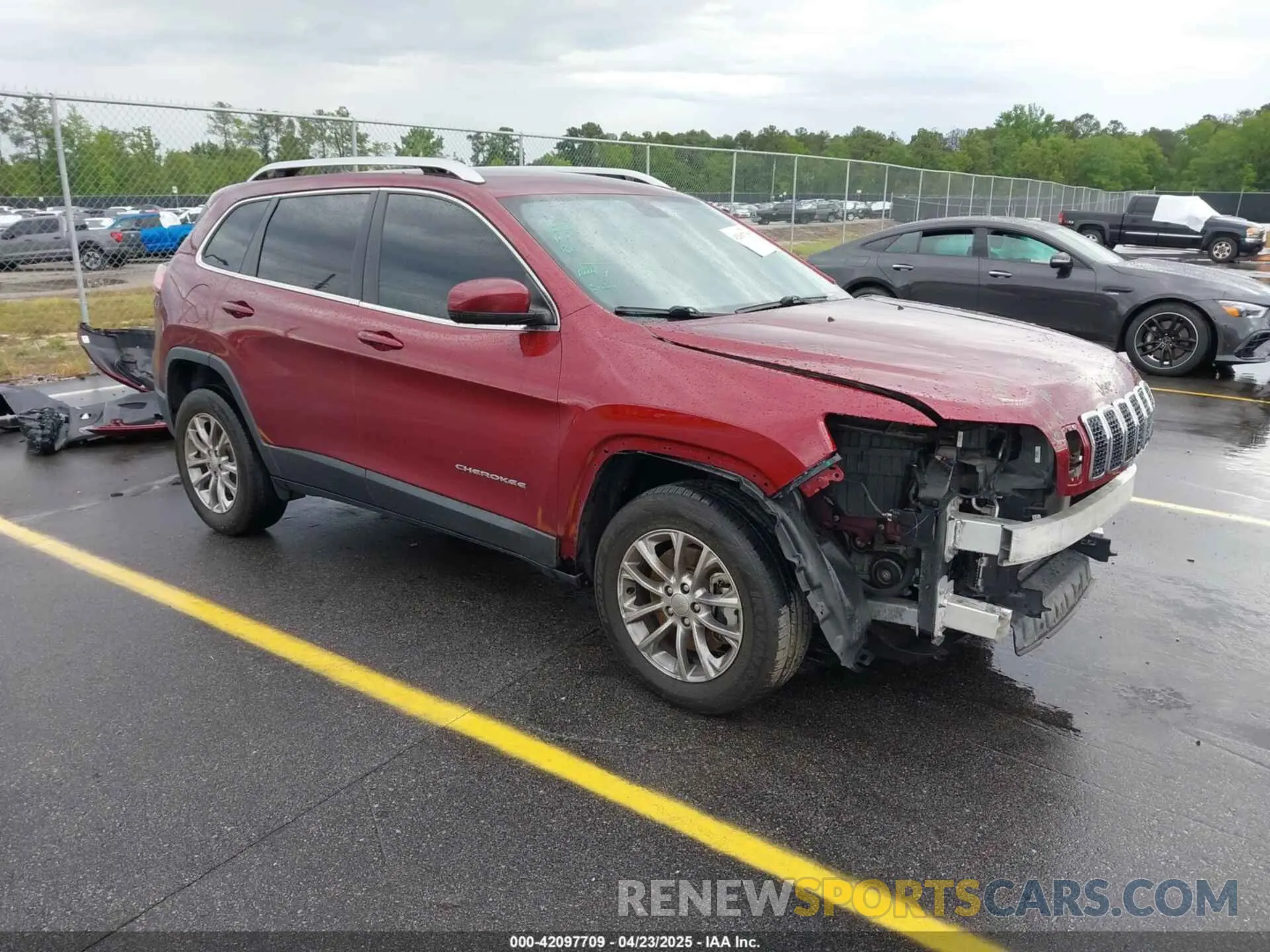 1 Photograph of a damaged car 1C4PJMLB2KD104856 JEEP CHEROKEE 2019