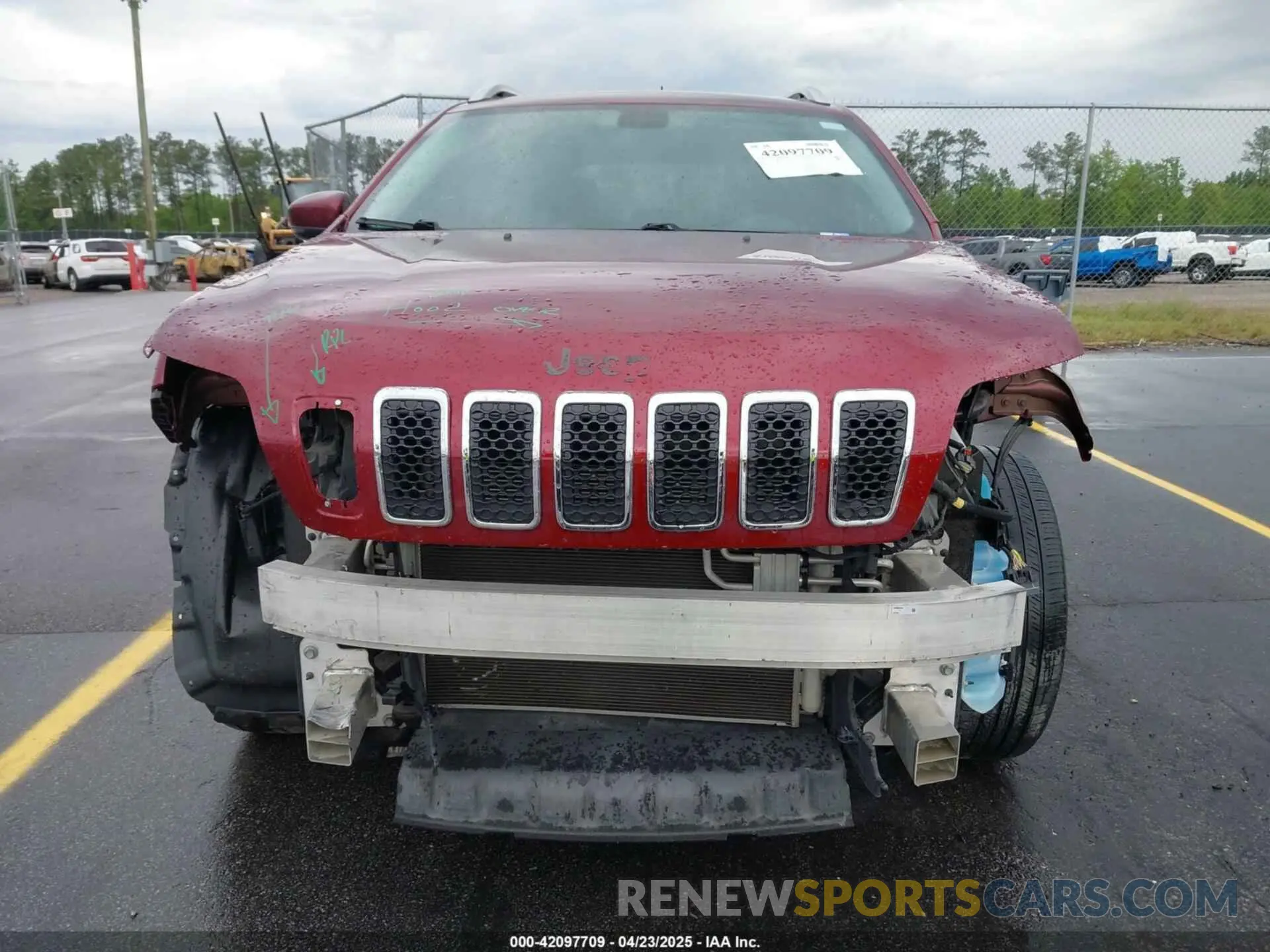 13 Photograph of a damaged car 1C4PJMLB2KD104856 JEEP CHEROKEE 2019