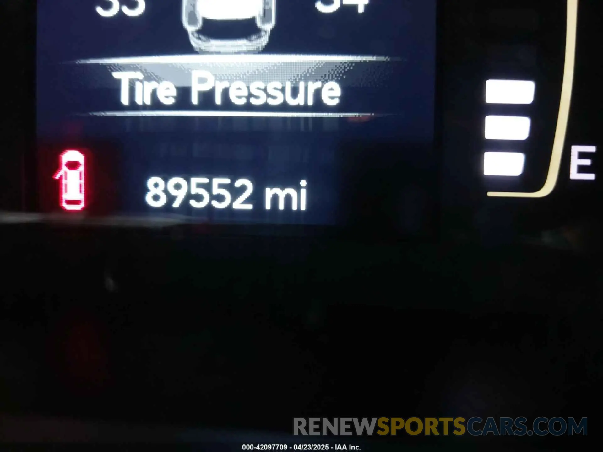 16 Photograph of a damaged car 1C4PJMLB2KD104856 JEEP CHEROKEE 2019