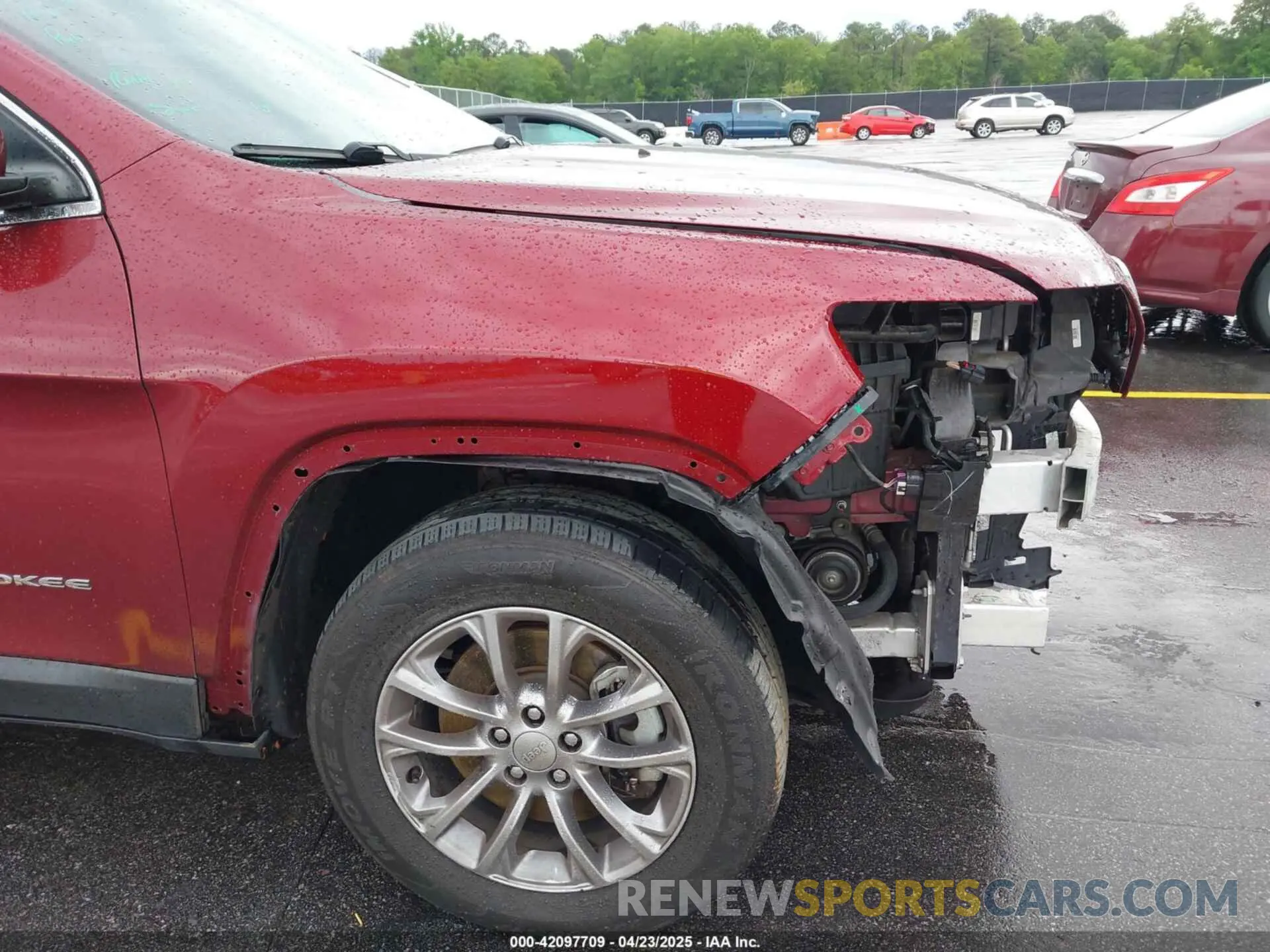 18 Photograph of a damaged car 1C4PJMLB2KD104856 JEEP CHEROKEE 2019