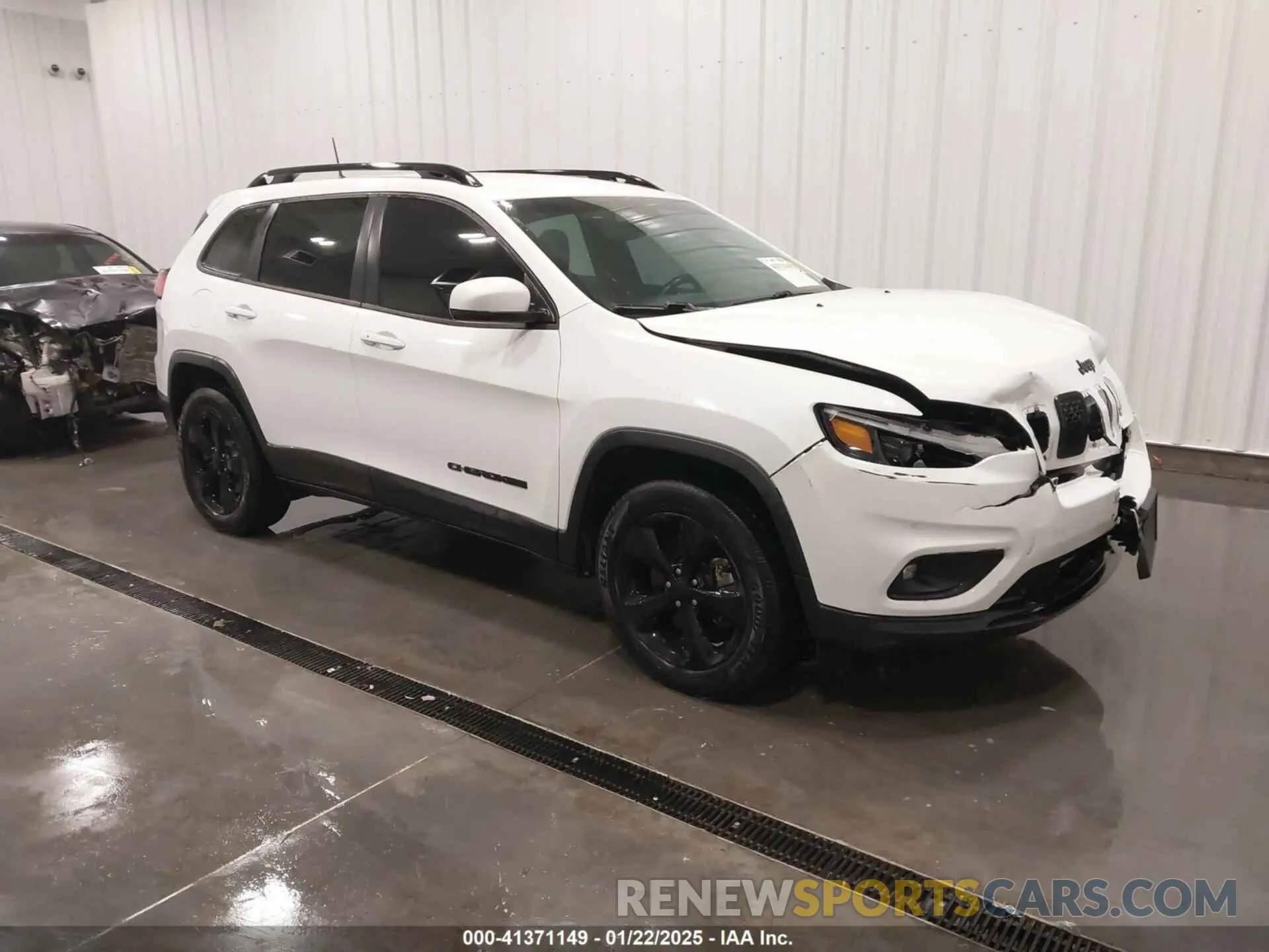 1 Photograph of a damaged car 1C4PJMLB2KD294626 JEEP CHEROKEE 2019