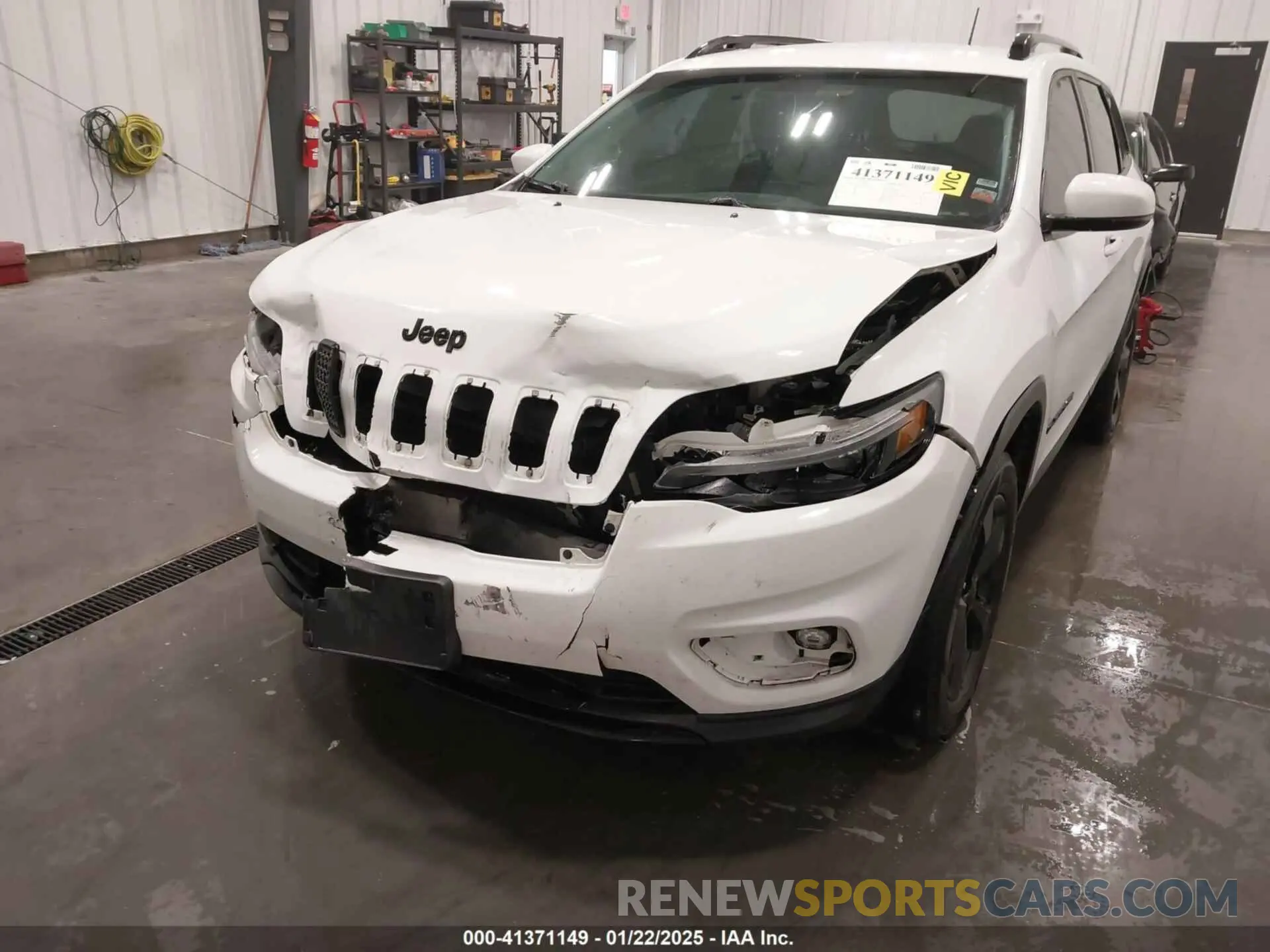 6 Photograph of a damaged car 1C4PJMLB2KD294626 JEEP CHEROKEE 2019