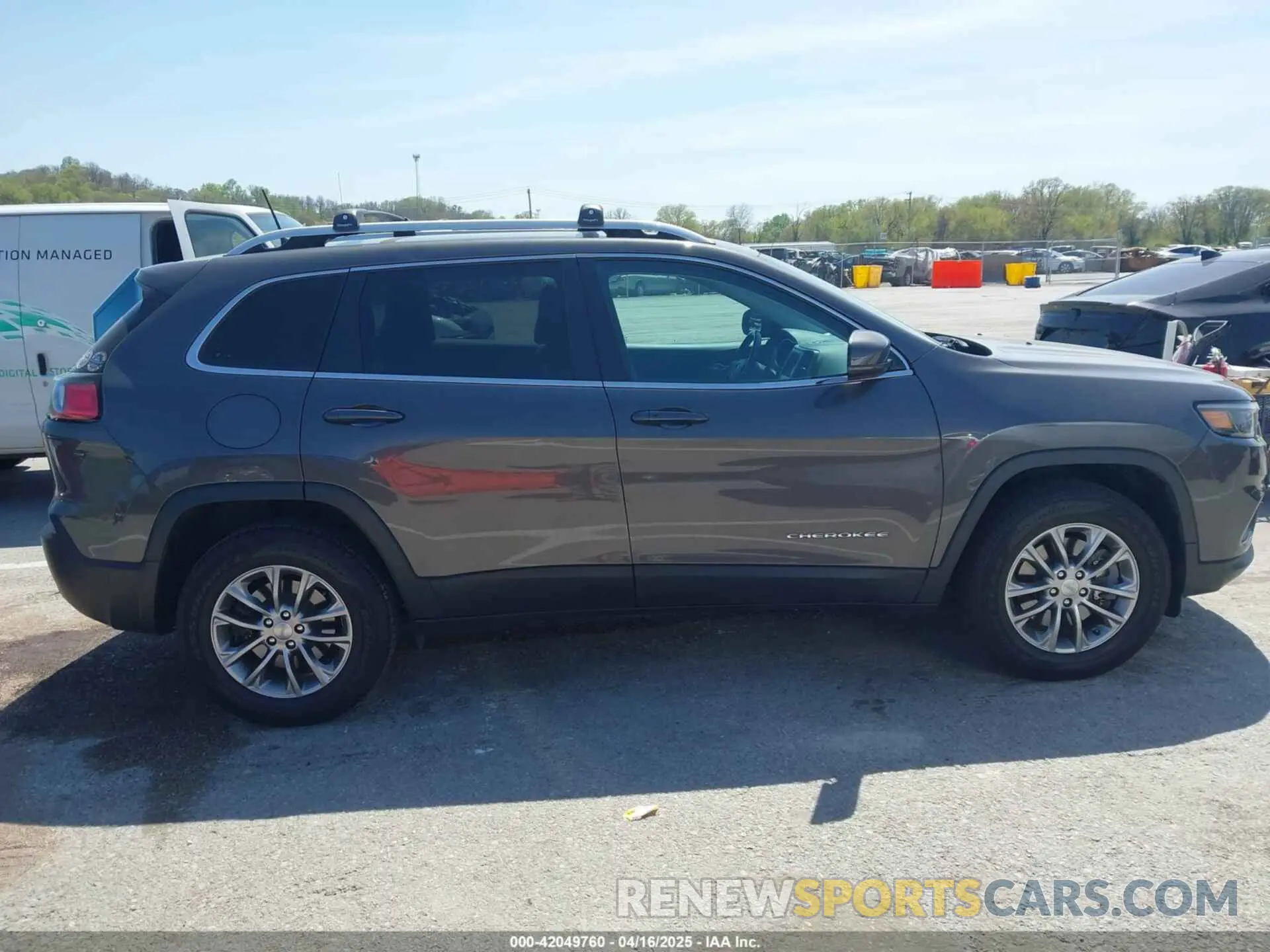 13 Photograph of a damaged car 1C4PJMLB2KD457758 JEEP CHEROKEE 2019