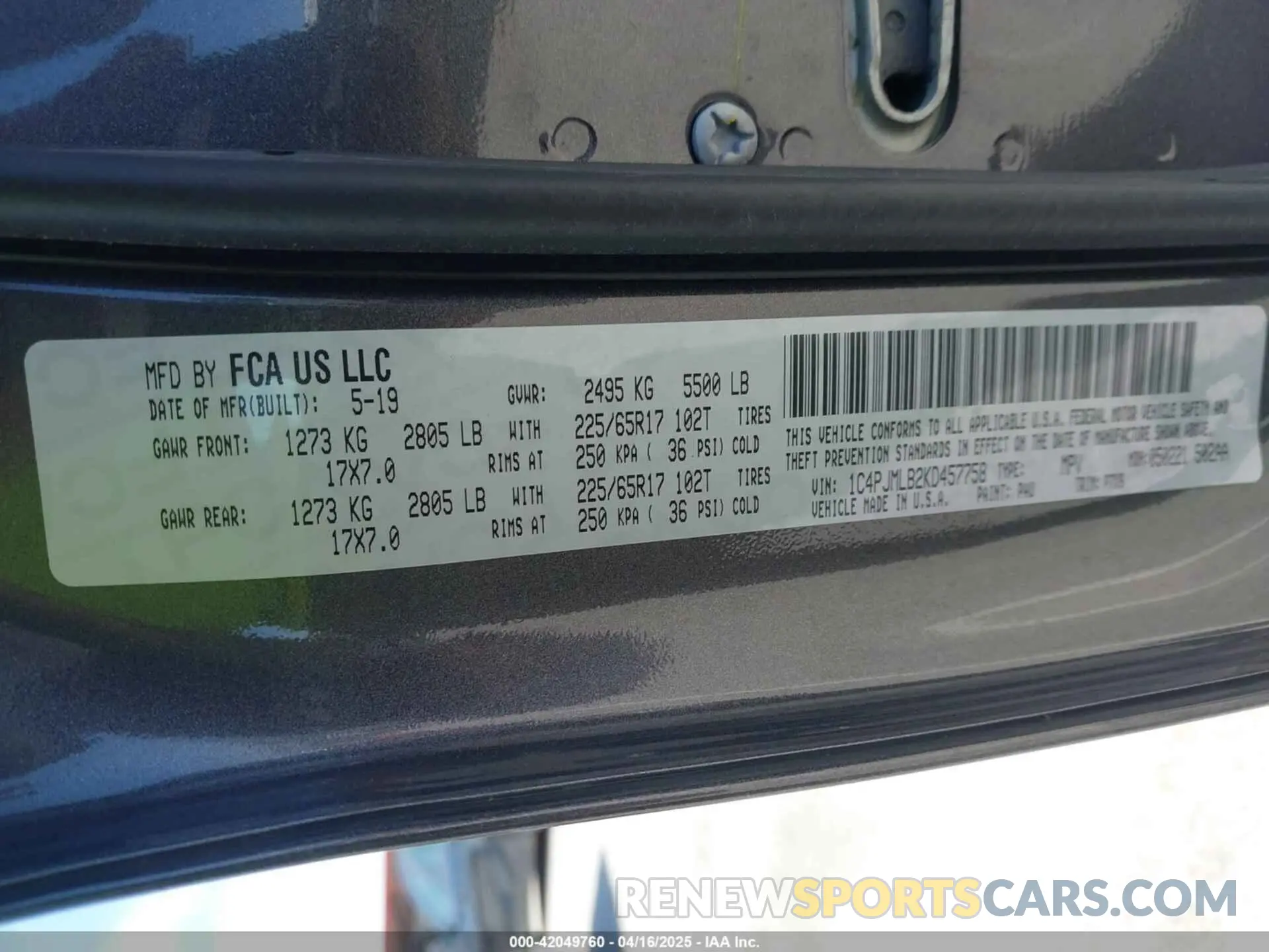 9 Photograph of a damaged car 1C4PJMLB2KD457758 JEEP CHEROKEE 2019