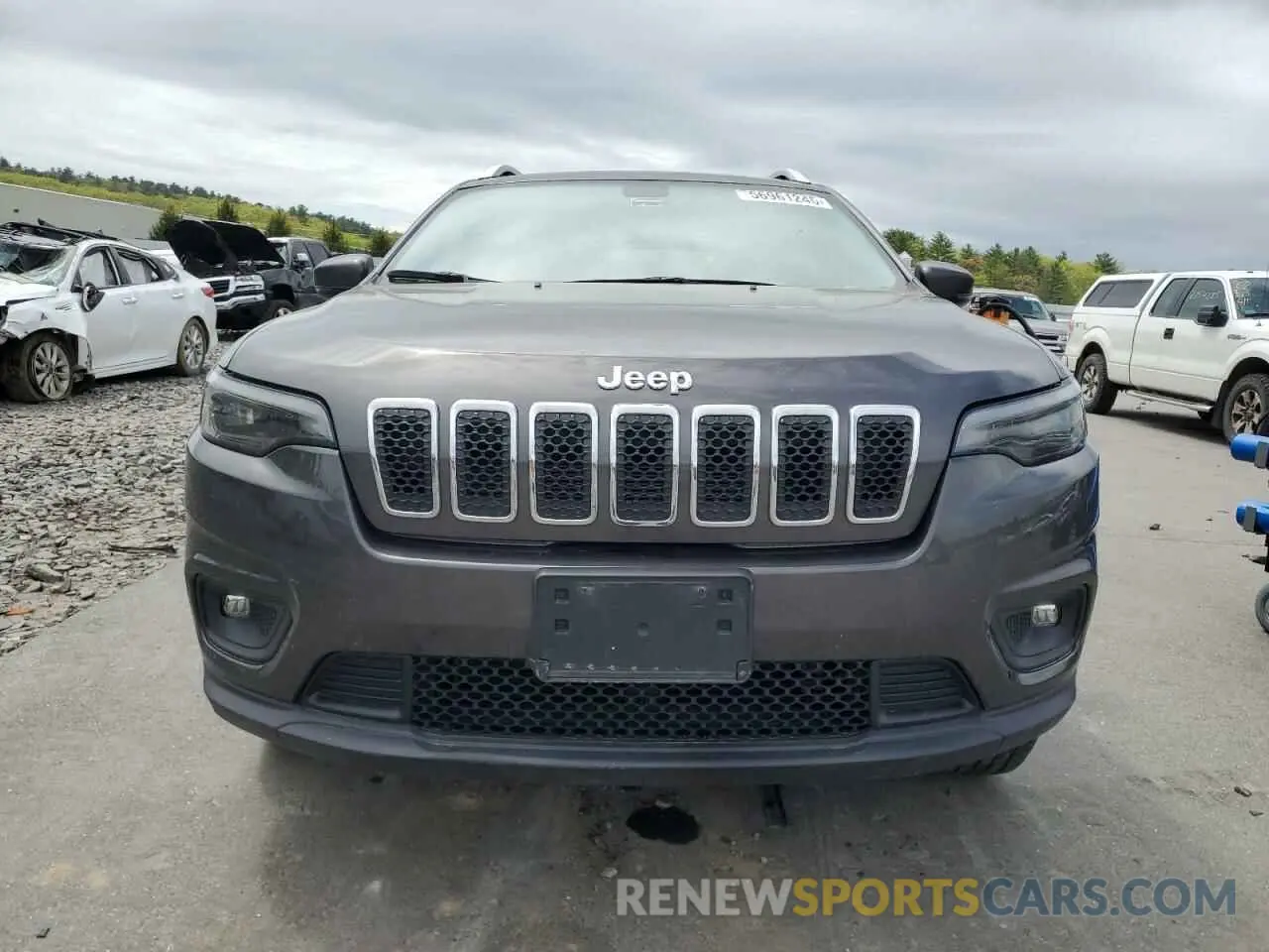 5 Photograph of a damaged car 1C4PJMLB2KD486161 JEEP CHEROKEE 2019