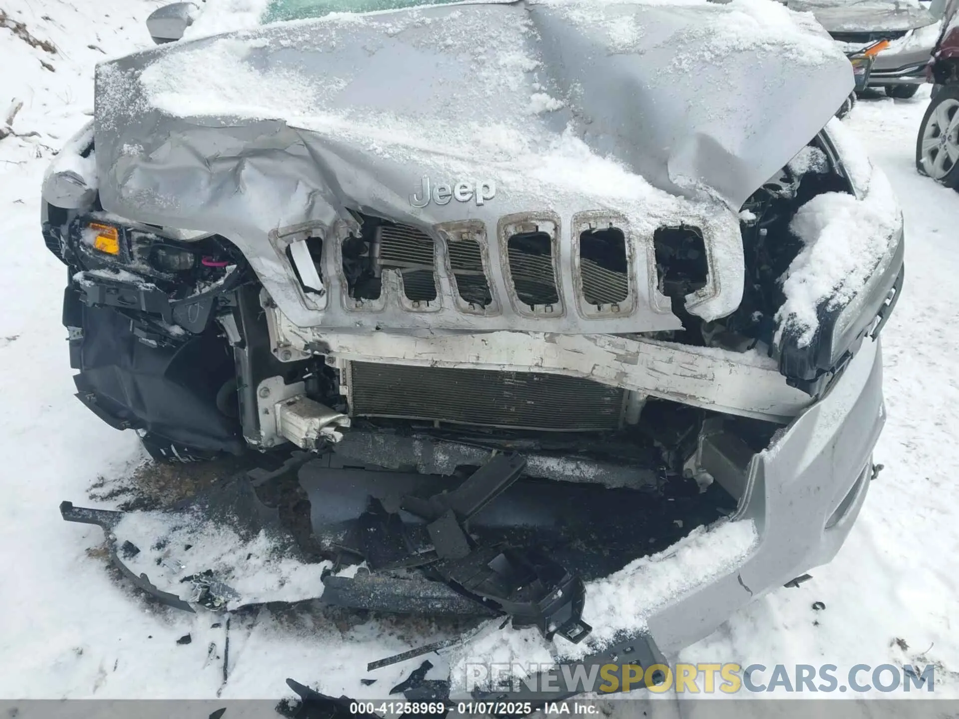 6 Photograph of a damaged car 1C4PJMLB3KD173054 JEEP CHEROKEE 2019