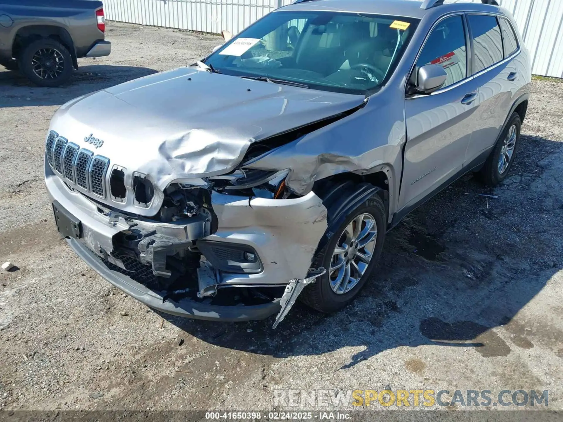 6 Photograph of a damaged car 1C4PJMLB3KD194549 JEEP CHEROKEE 2019