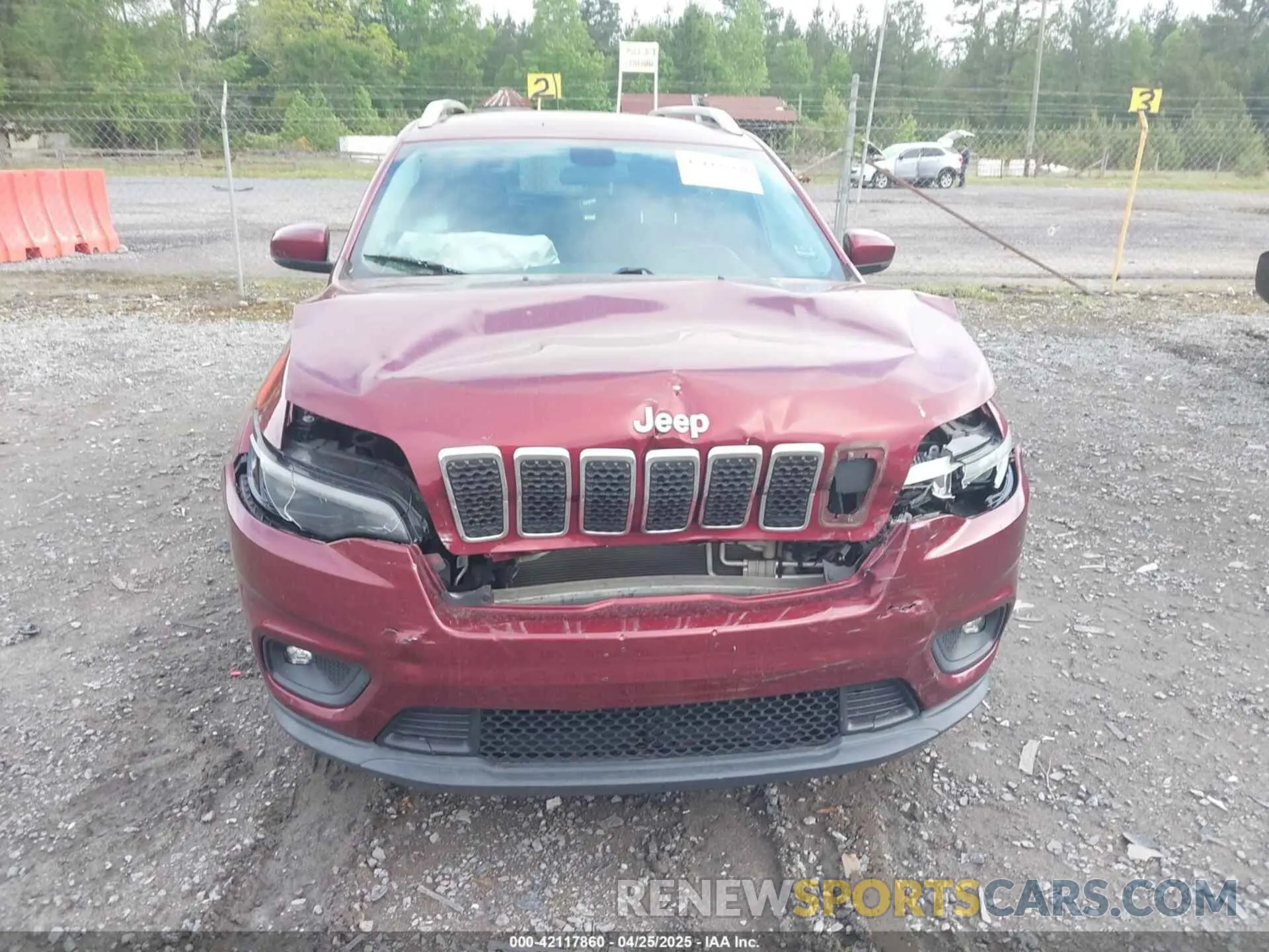 12 Photograph of a damaged car 1C4PJMLB3KD195412 JEEP CHEROKEE 2019