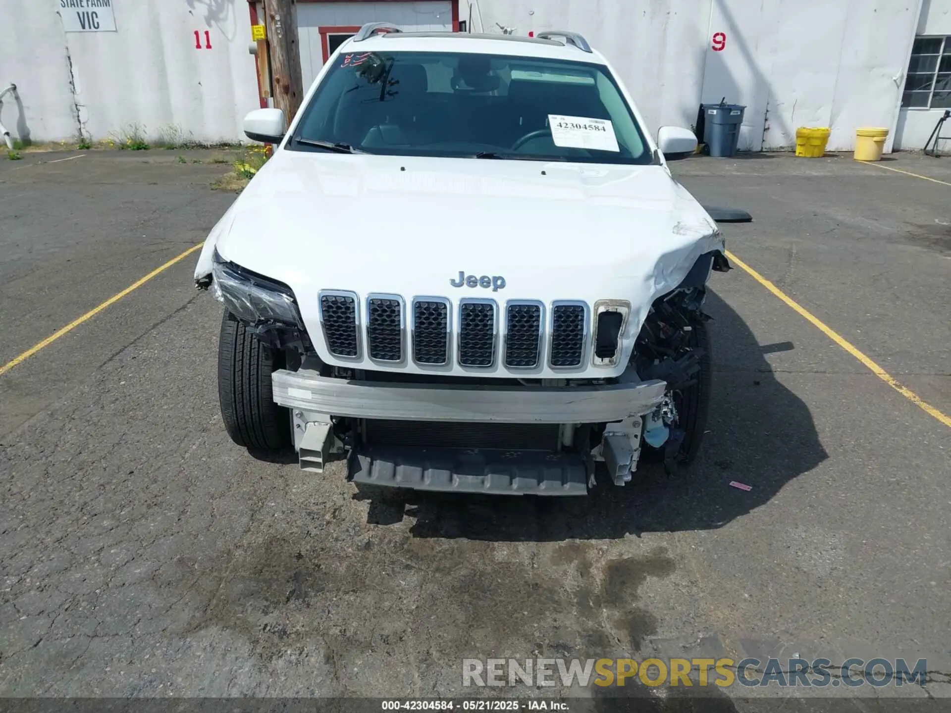 6 Photograph of a damaged car 1C4PJMLB3KD351495 JEEP CHEROKEE 2019