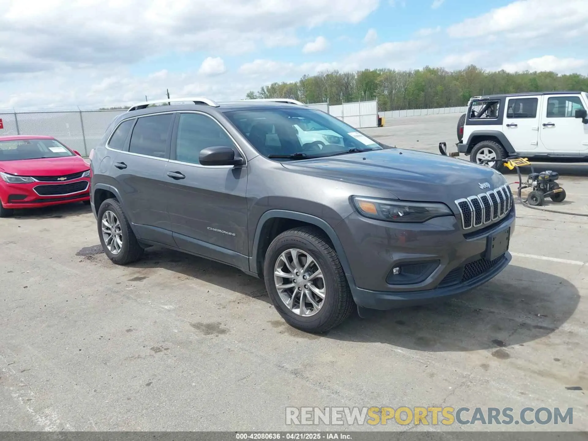 1 Photograph of a damaged car 1C4PJMLB4KD139544 JEEP CHEROKEE 2019