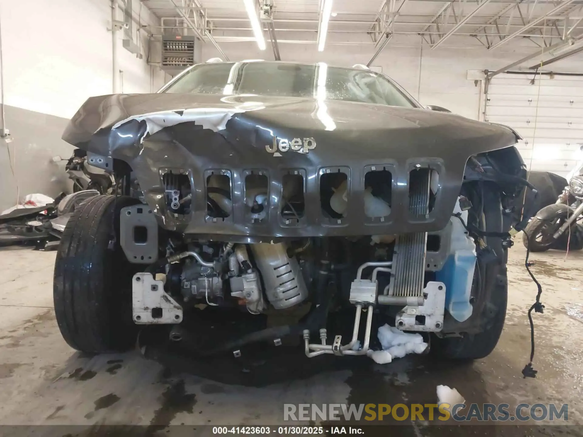 6 Photograph of a damaged car 1C4PJMLB4KD458362 JEEP CHEROKEE 2019