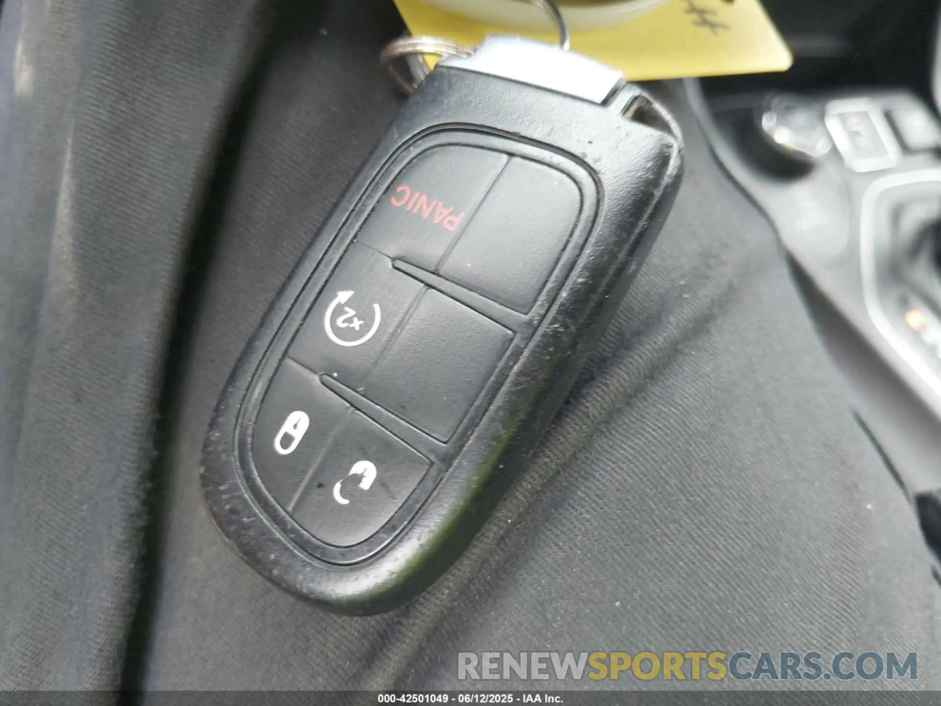 11 Photograph of a damaged car 1C4PJMLB5KD213845 JEEP CHEROKEE 2019